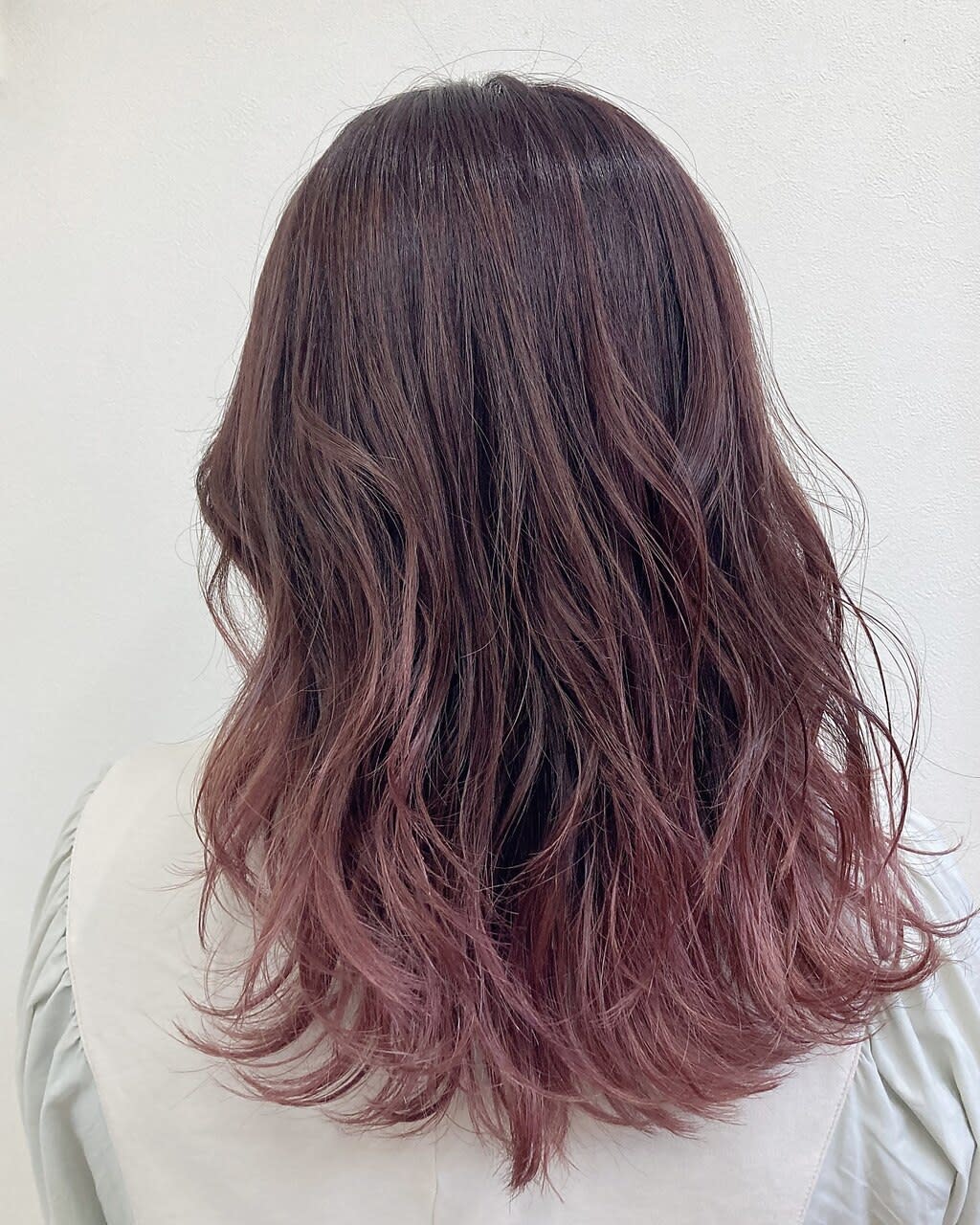 GOTTO FLOW【ゴットフロー】のスタイル紹介。グラデーションカラー/ピンクカラー/くすみピンク
