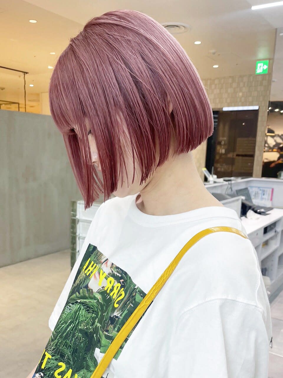 IT by ALBUM 藤沢店【アイティー バイ アルバム】【アイティー バイ アルバム】のスタイル紹介。ベビーピンクミルクティーピンク_ba481061