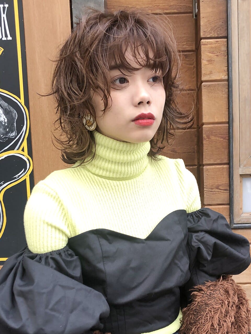 IT by ALBUM 藤沢店【アイティー バイ アルバム】【アイティー バイ アルバム】のスタイル紹介。グレーベージュグレージュカラーフレンチカジュアル_56984