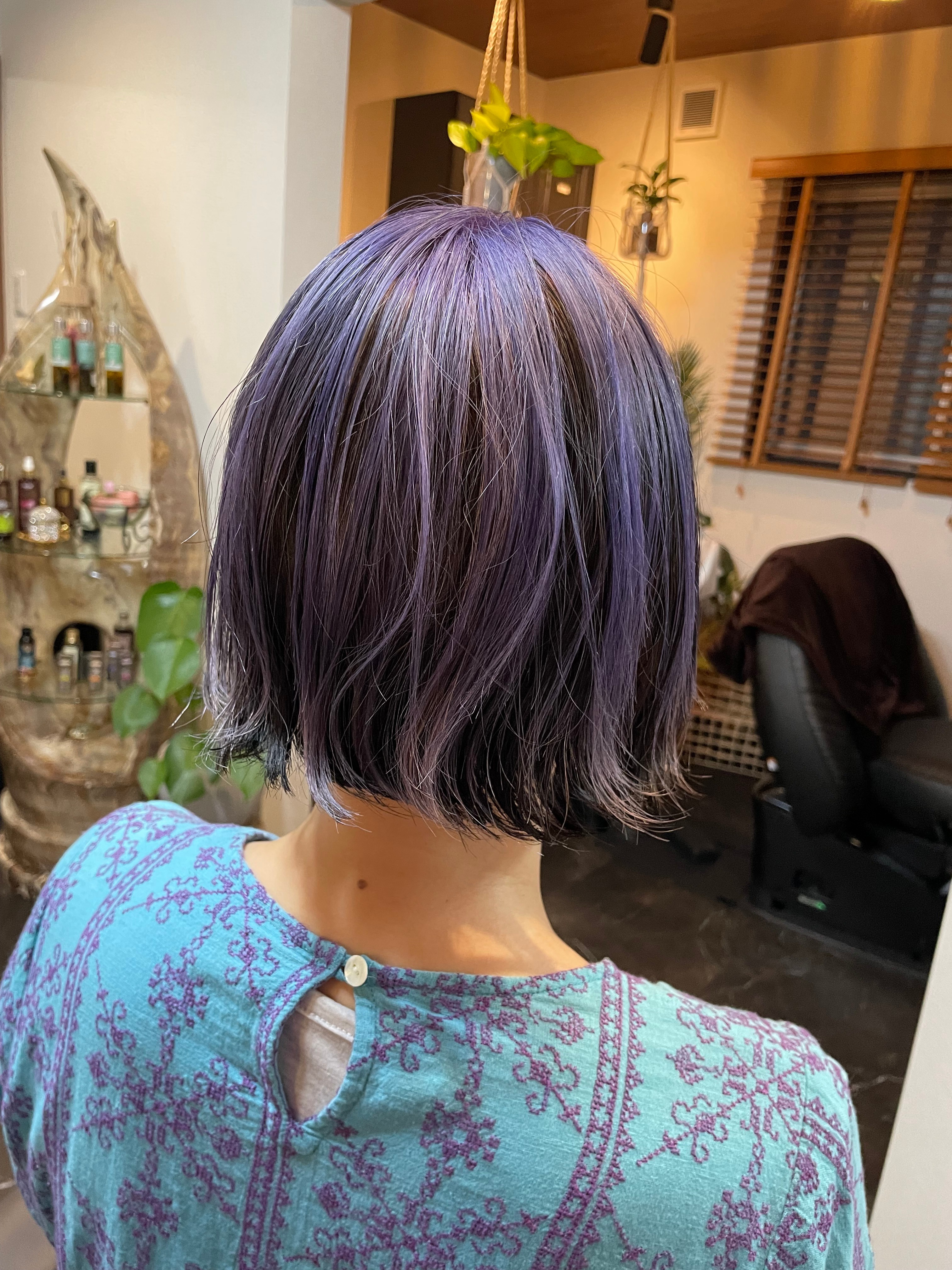THREE hair salon【スリーヘアサロン】のスタイル紹介。上だけブリーチ。アンブレラカラー。