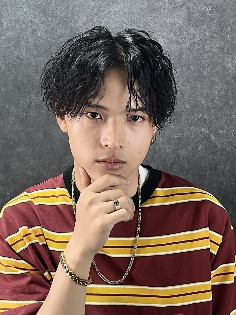 Men's SALON RISE TOKYO 土浦店【メンズ サロン ライズ トーキョー ツチウラテン】のスタイル紹介。センターパートツイストスパイラル