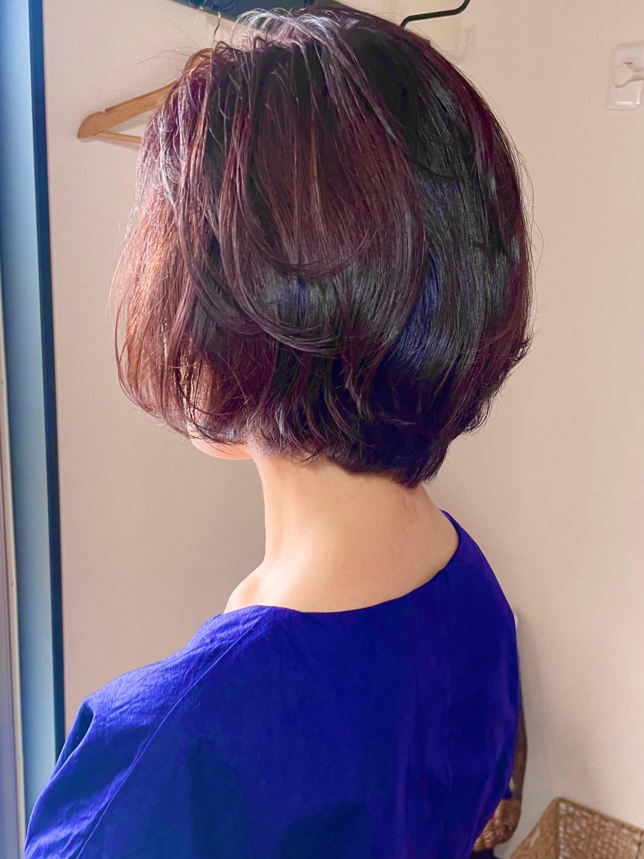 THREE hair salon【スリーヘアサロン】のスタイル紹介。バーガンディカラーで大人女子ボブ