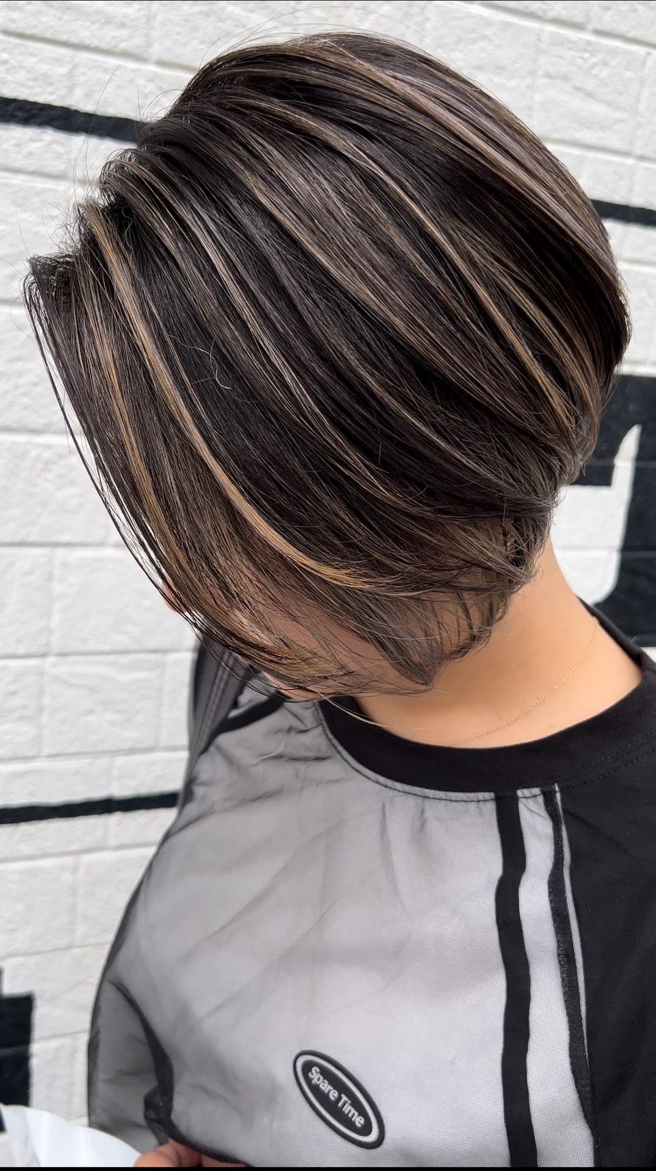 BUDDY BROWN【バディー ブラウン】のスタイル紹介。エアタッチハイライト