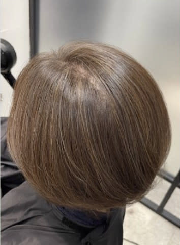 hair salon POCKET【ヘアーサロンポケット】のスタイル紹介。魅せるグレーヘア（白髪率２０％）