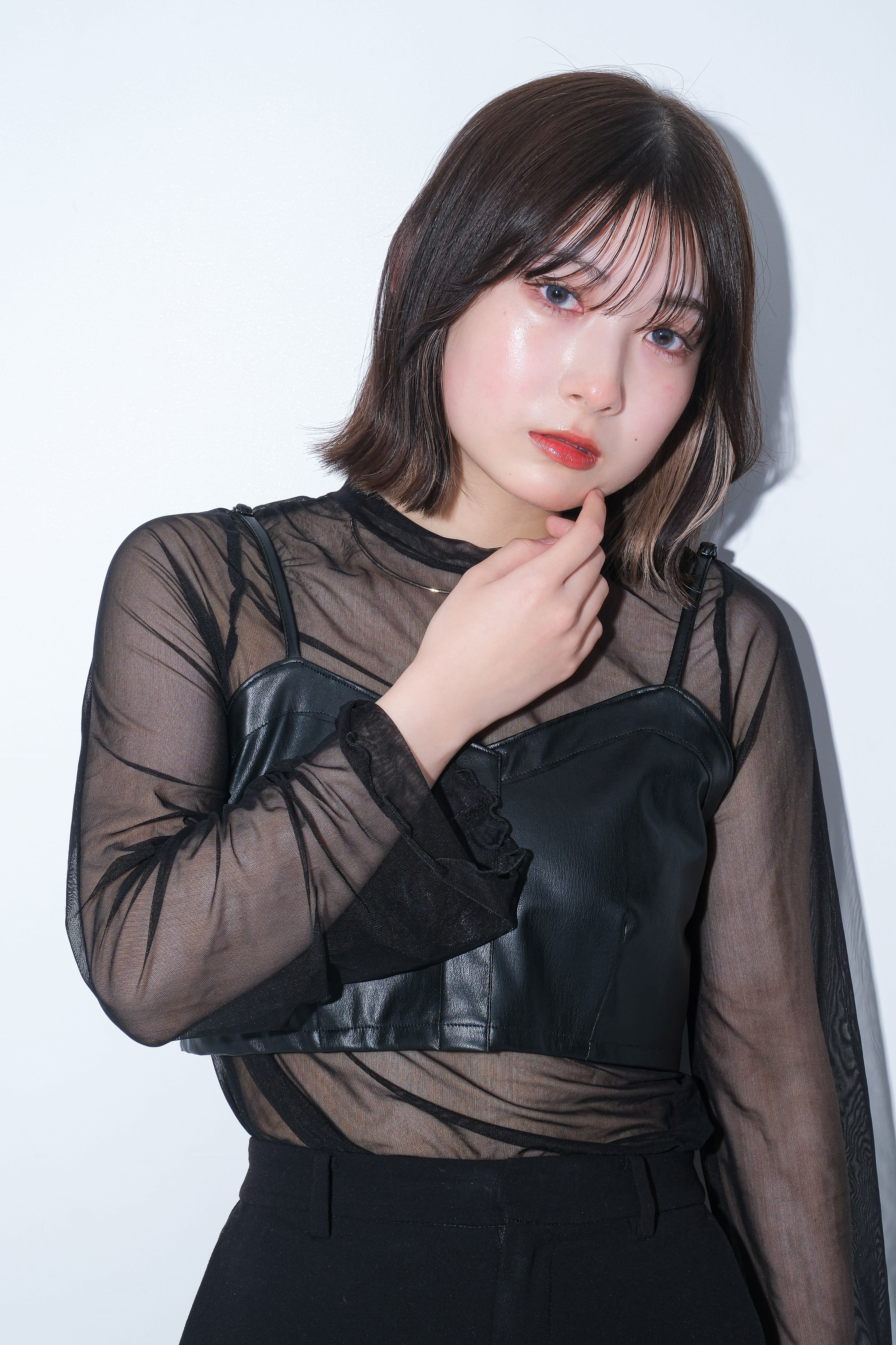 in'dex hair 錦糸町店【インデックスヘアキンシチョウテン】のスタイル紹介。髪質改善グレージュカラーカーキベージュレイヤーロング錦糸町