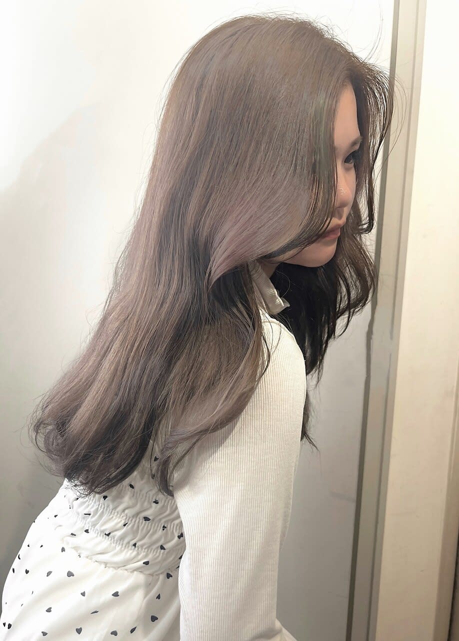 salon de bika【サロン ド ビカ】【サロン ド ビカ】のスタイル紹介。柔らかな透明感カラーオリーブベージュ12トーン