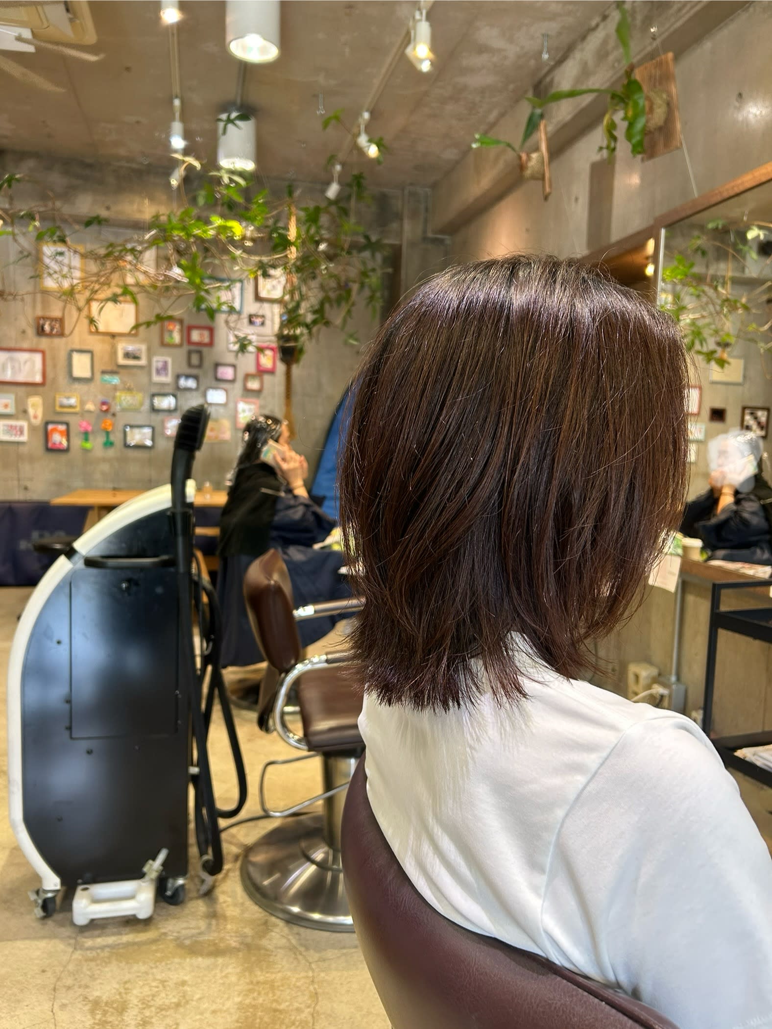 4H＋【フォーエイチプラス】のスタイル紹介。切りっぱなし