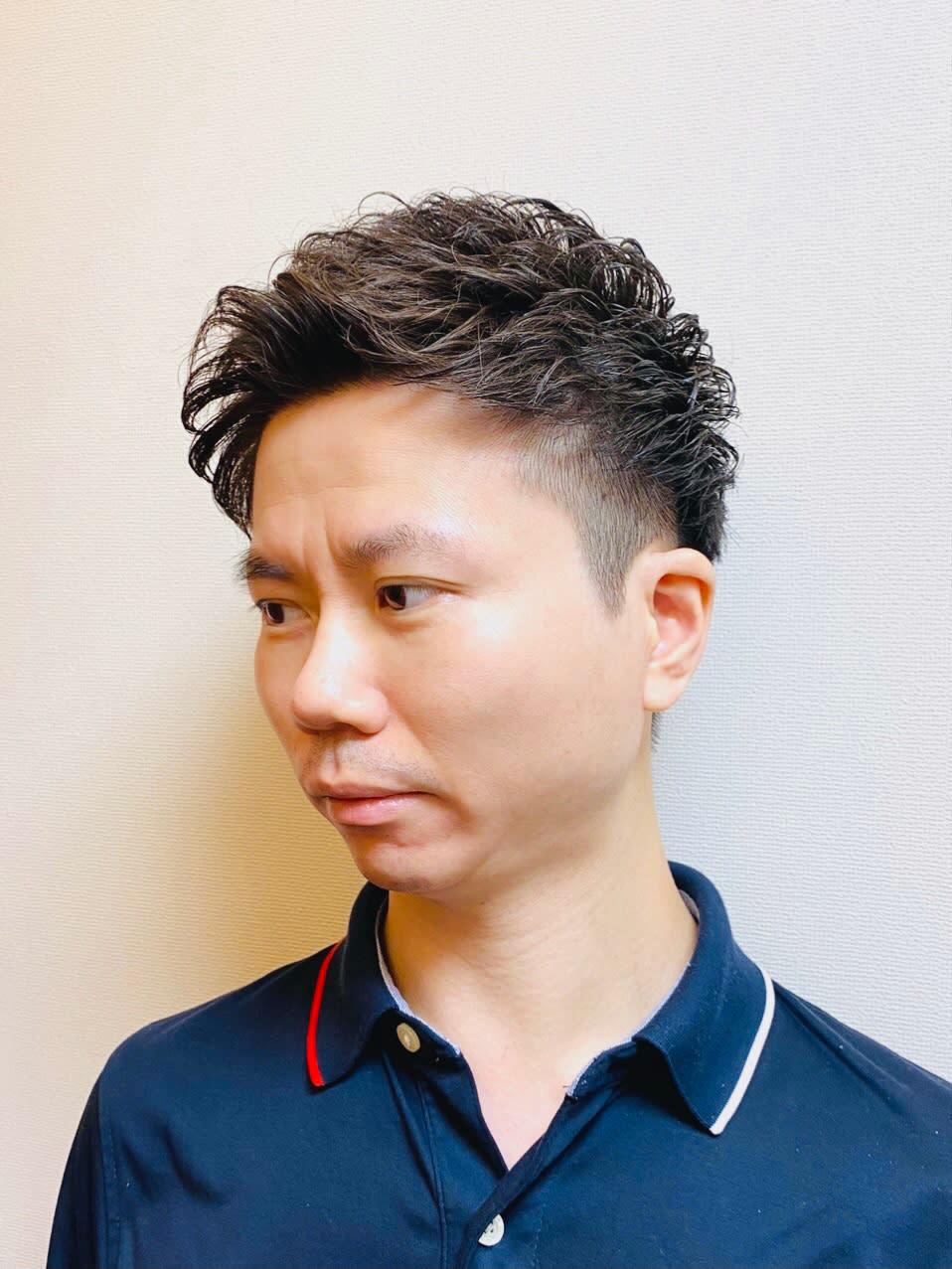 Y's BARBER GINZA LOUNGE【ワイズ バーバー ギンザ ラウンジ】のスタイル紹介。ツーブロショート