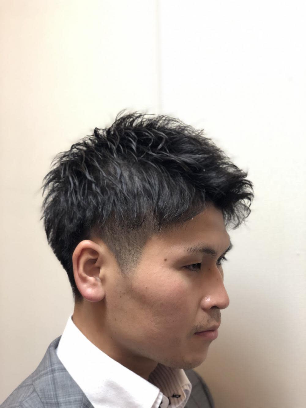 Y's BARBER GINZA LOUNGE【ワイズ バーバー ギンザ ラウンジ】のスタイル紹介。ツーブロショート