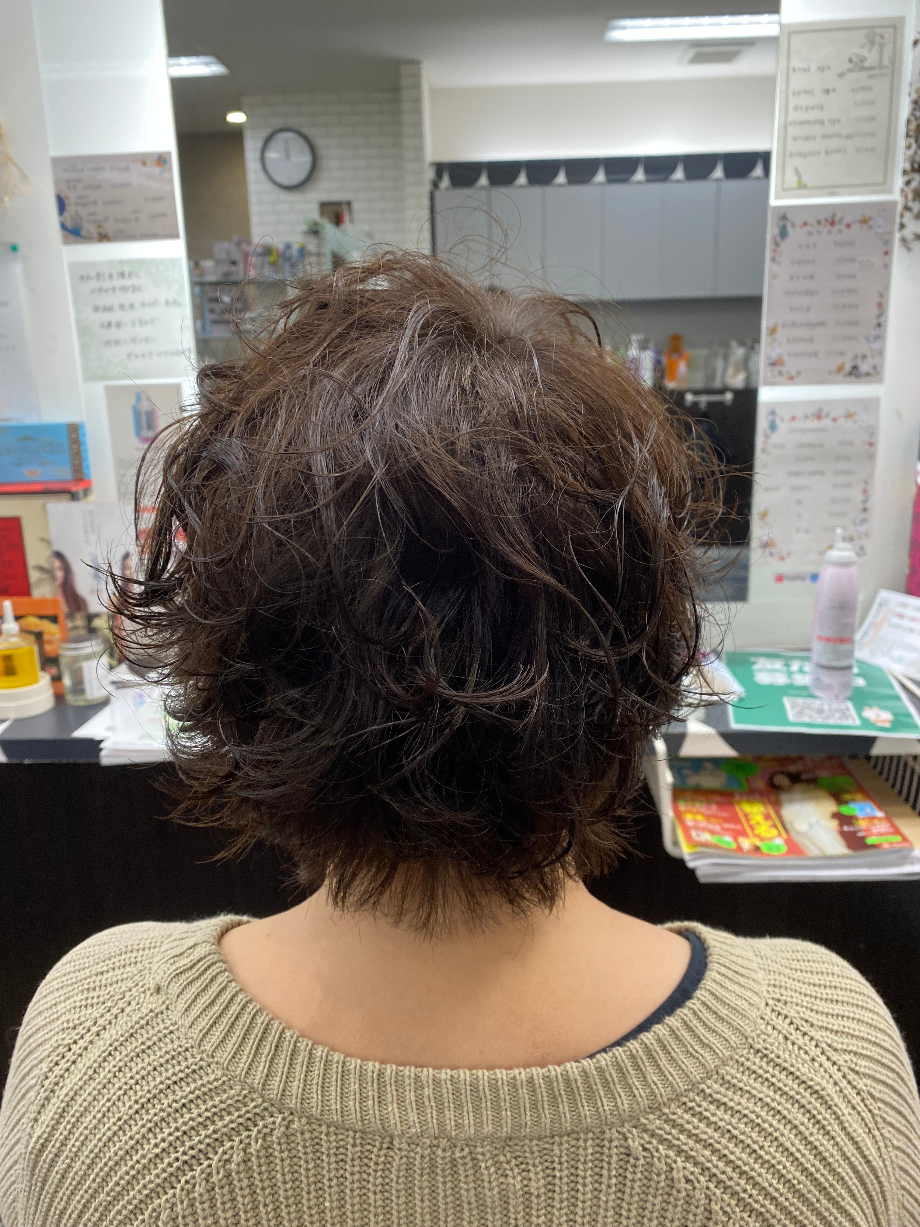 hair design Aura【ヘアデザインアウラ】のスタイル紹介。ゆるふわ×ミディアム
