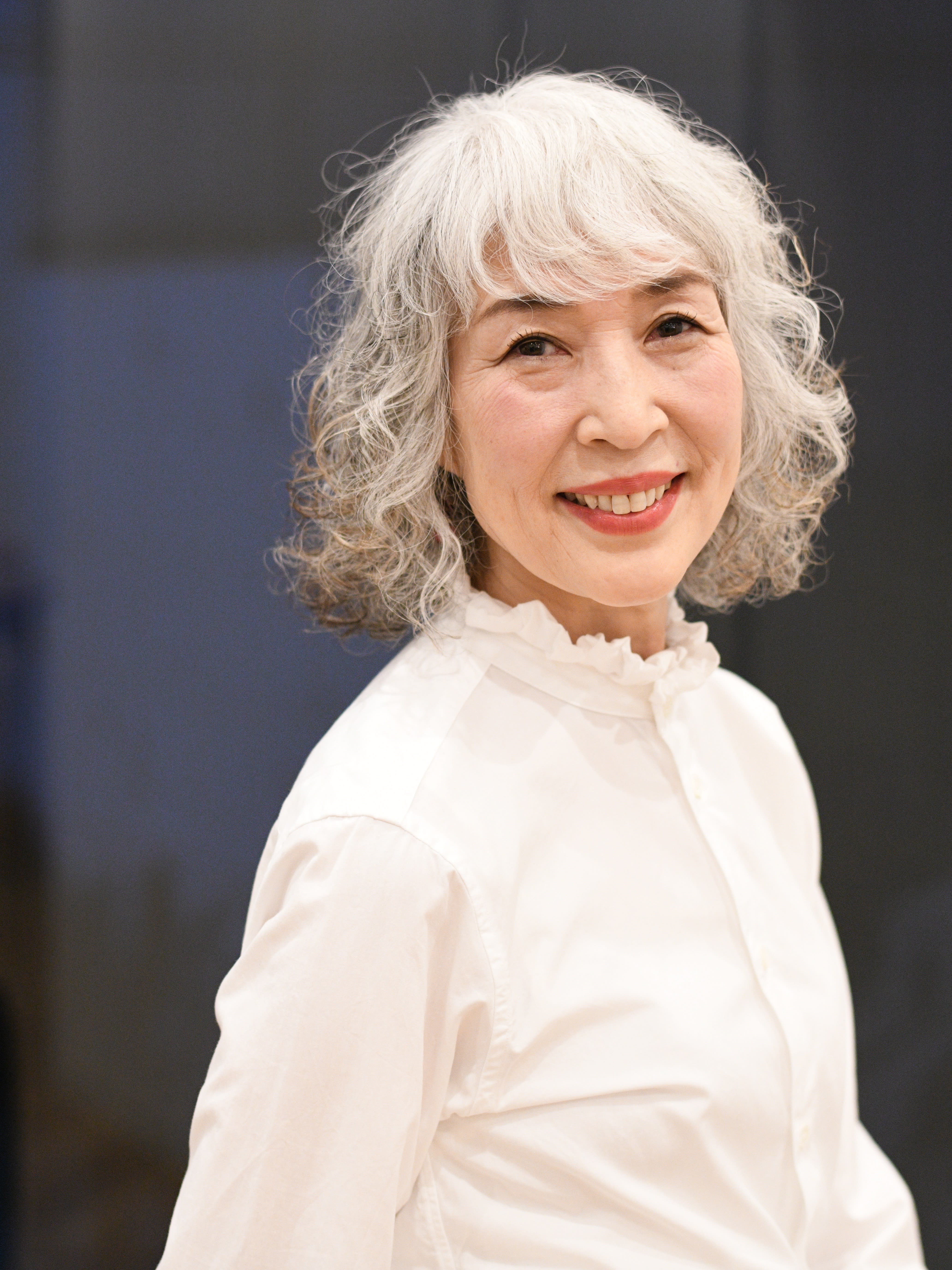 えがお美容室 奈良店【エガオビヨウシツ ナラテン】のスタイル紹介。【えがお美容室 奈良店】50代60代に☆グレイヘアウェーブ