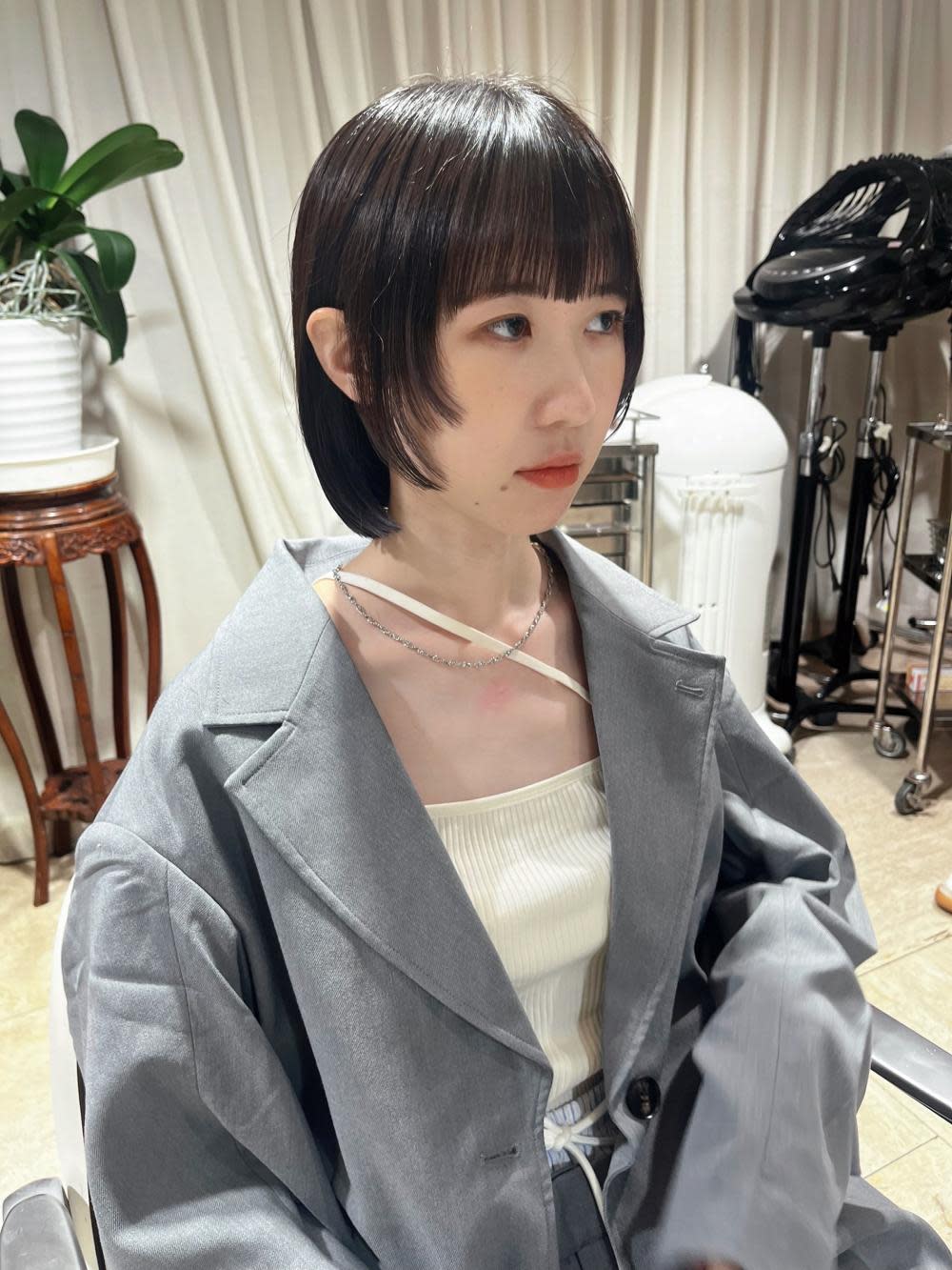 Of HAIR Jiyugaoka【オブヘアジユウガオカ】のスタイル紹介。【フェイスレイヤーボブ】