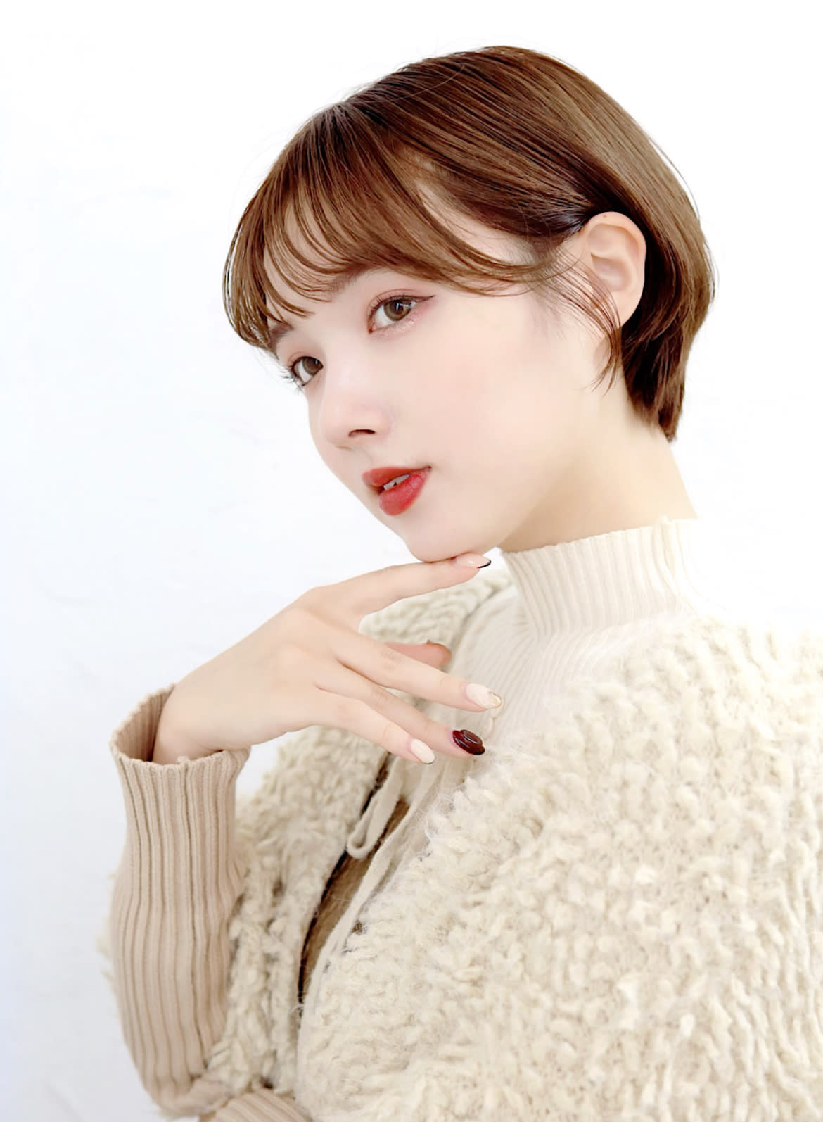 hair Himaru学芸大学【ヘアヒマルガクゲイダイガク】のスタイル紹介。ショート/ニュアンスカラー/グレージュカラー