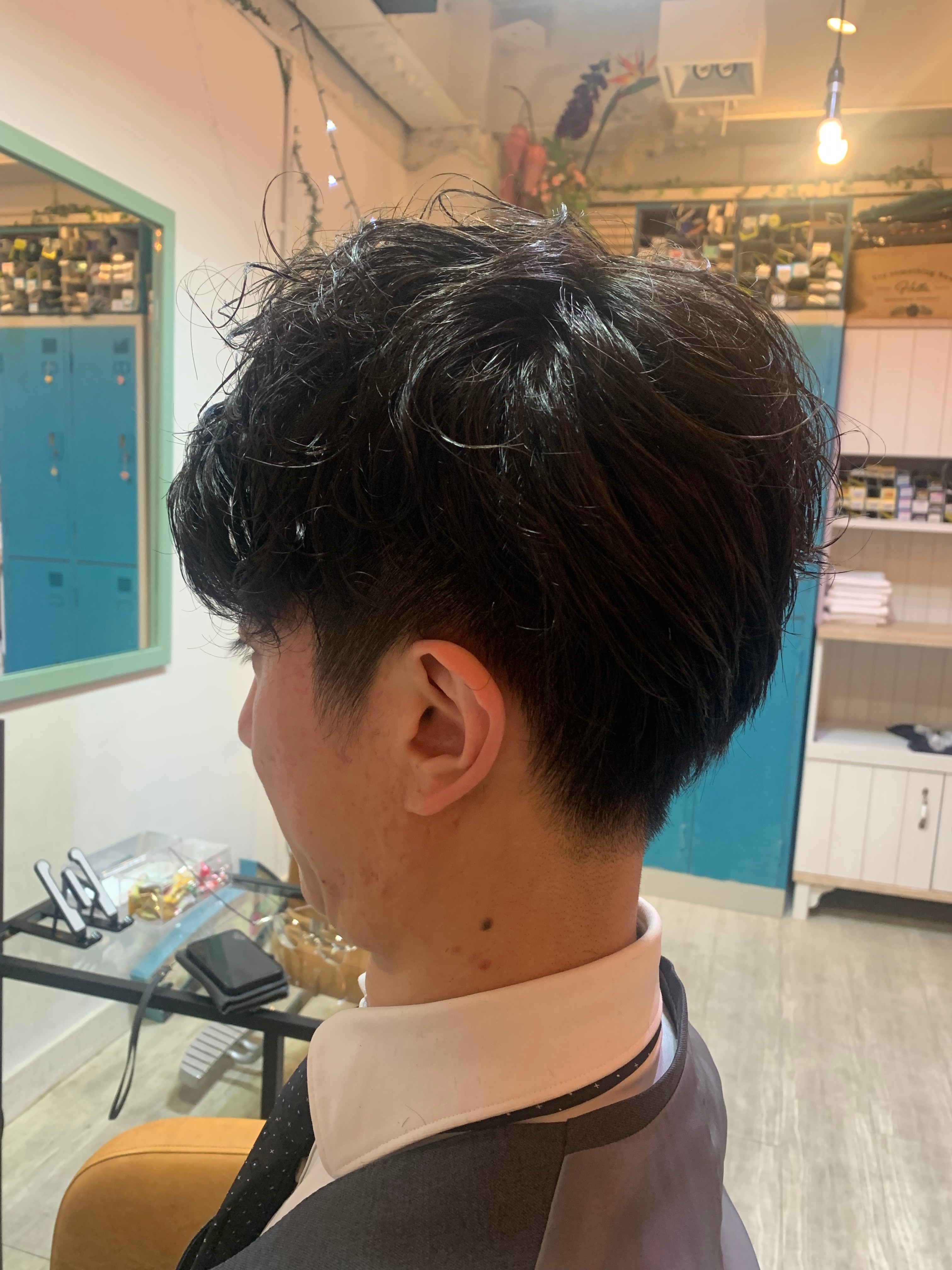 CAVARI【カヴァリ】のスタイル紹介。ビジネスメンズパーマショート