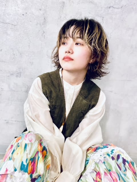 PERSONA 幟町店【ペルソナノボリマチテン】のスタイル紹介。【似合わせ】ウルフパーマ×ハイライト