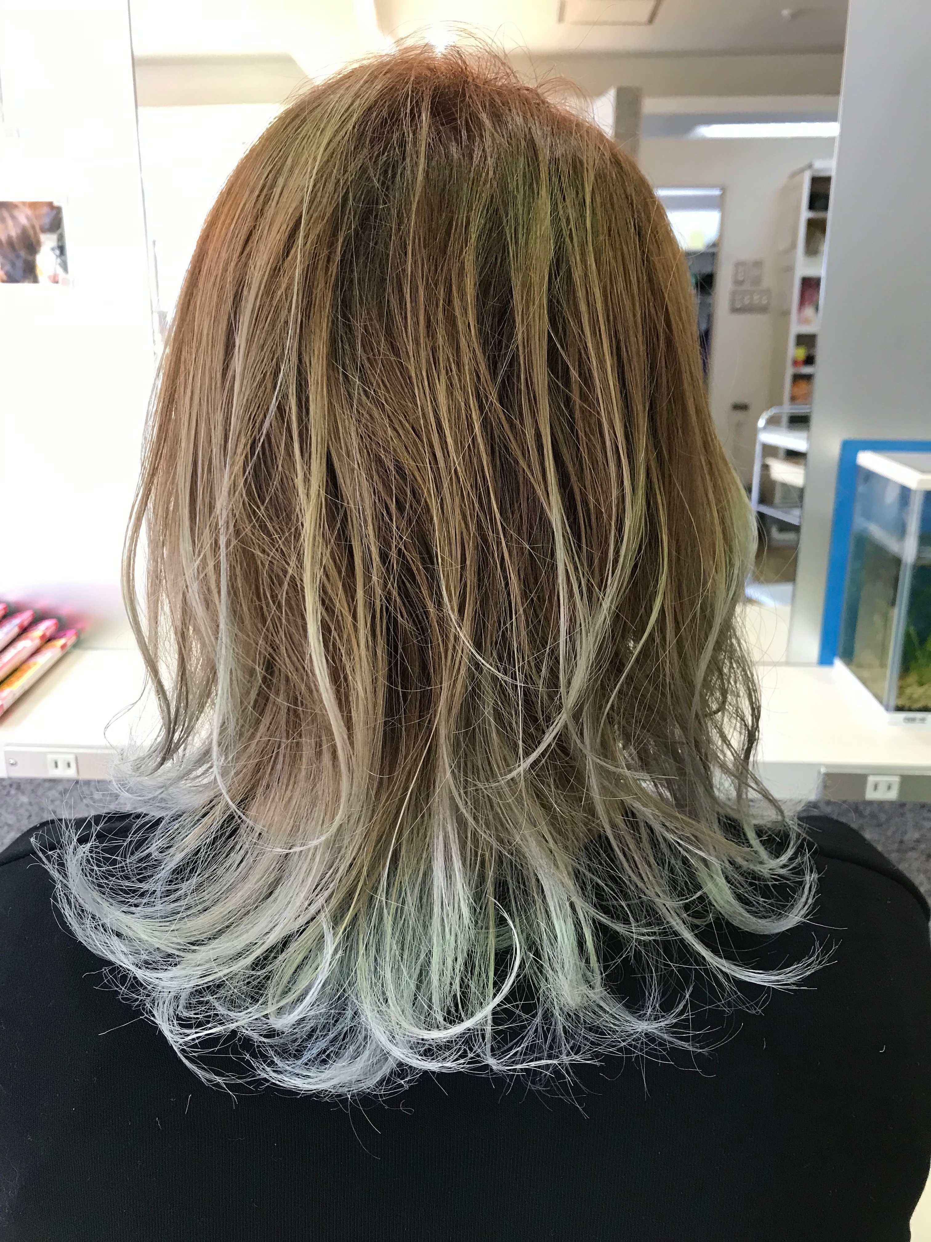 美容室レフティー【ビヨウシツレフティー】のスタイル紹介。外国人風グラデーションカラー