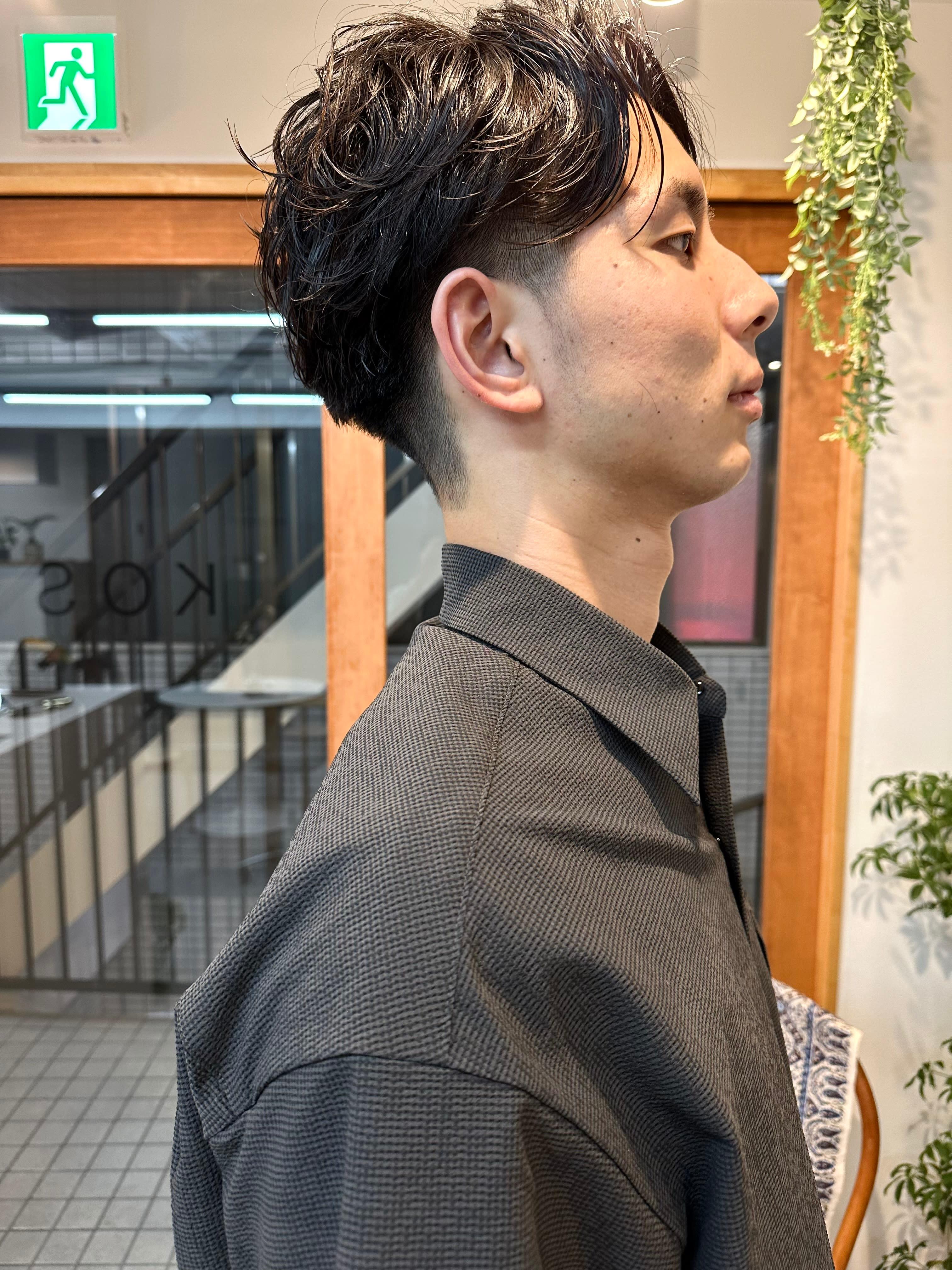 KOS【コス】のスタイル紹介。大人メンズパーマ