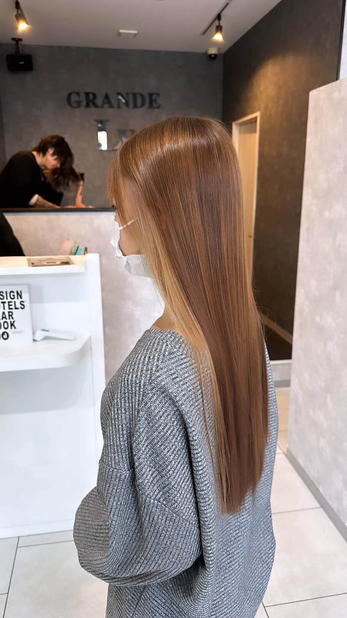 Hair Salon GRANDE Ly【ヘアーサロン グランデ リー】【ヘアー サロン グランデ リー】のスタイル紹介。イヤリングカラー【ケアブリーチ/インナーカラー/中川/高畑】