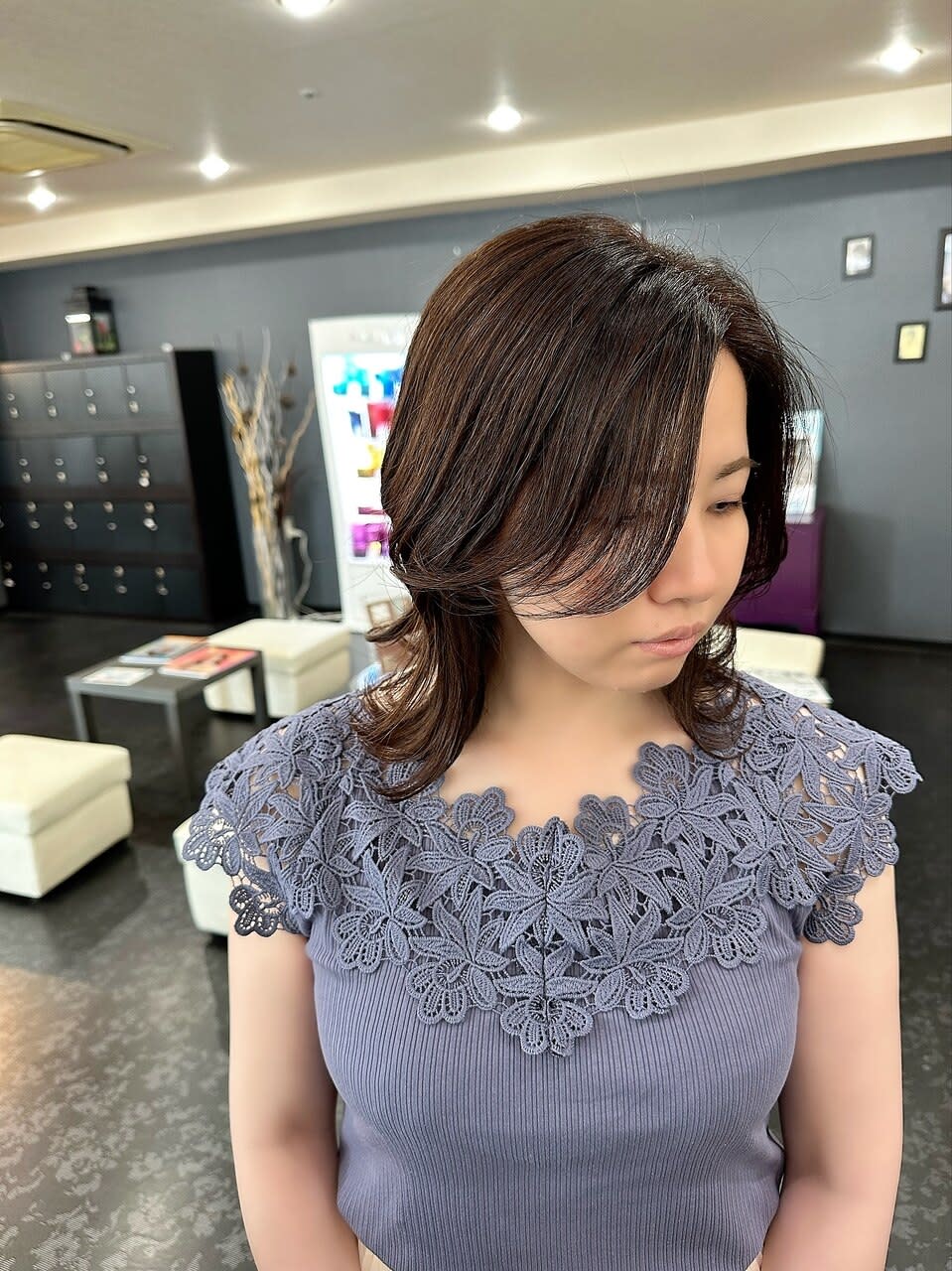 AIZU 渋沢 白髪ぼかし ハイライト 髪質改善【アイズ シブサワ シラガボカシ ハイライト カミシツカイゼン】のスタイル紹介。AIZU 渋沢 【アイズ】×ロング