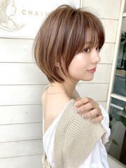CHAINON 赤羽店【シェノン】のスタイル紹介。ナチュラルハイライトカラー小顔見え満載の大人の耳かけショート