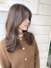 CHAINON 赤羽店【シェノン】のスタイル紹介。色っぽ大人ミディアムロングレイヤー簡単くびれヘア