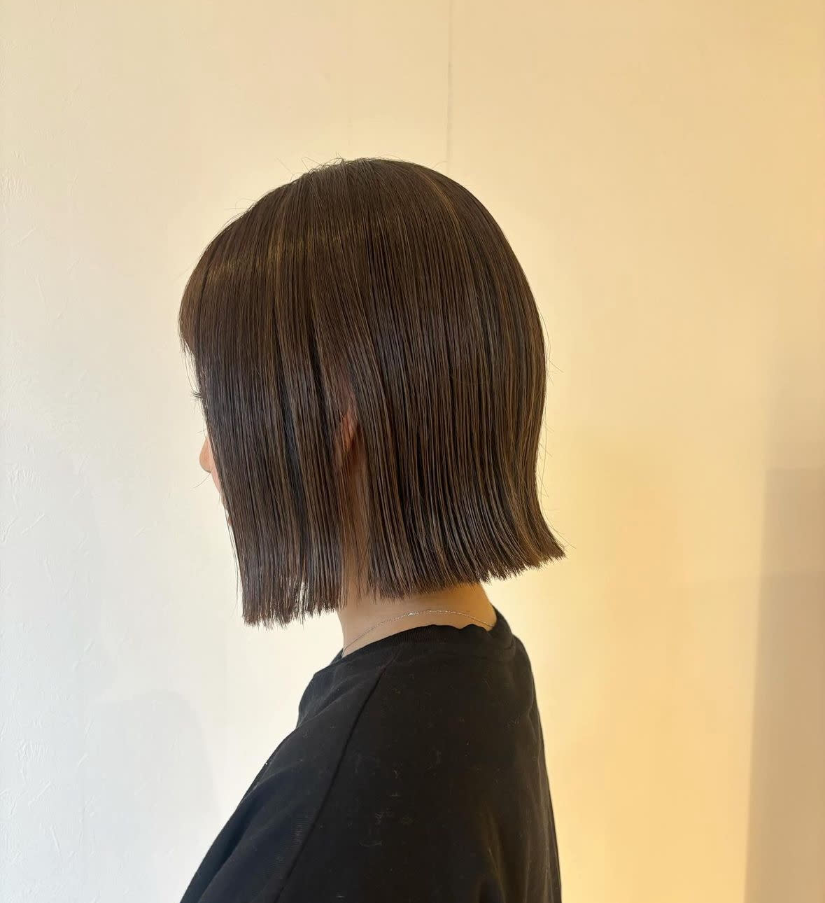 ann FACE 北花田店【アンフェイス】のスタイル紹介。パツッとボブ、ハイライト