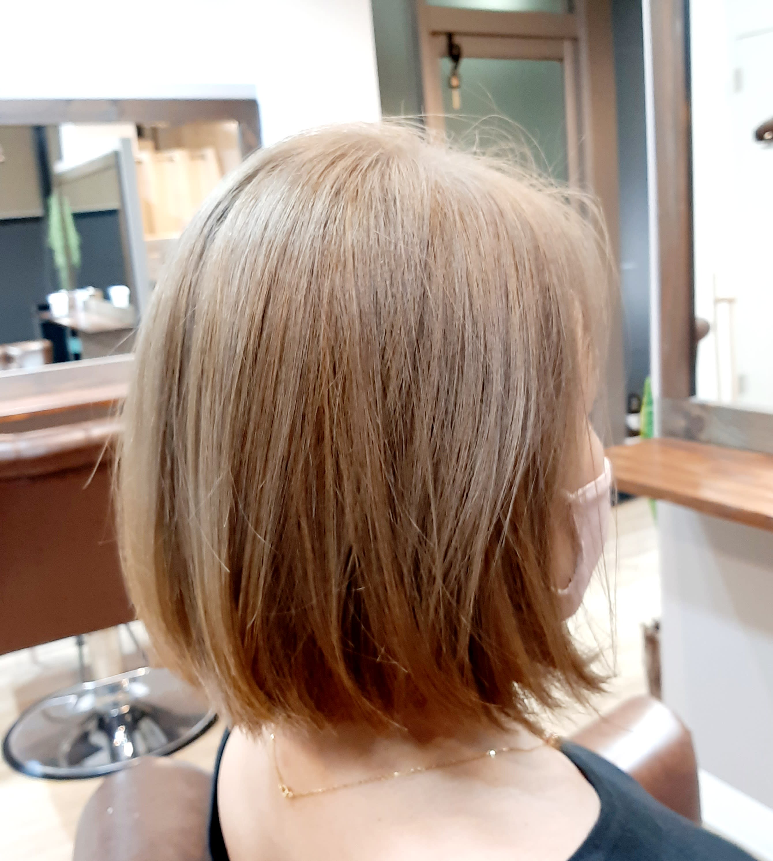 HAIR ATELIER EIGHTY【ヘアーアトリエエイティー】のスタイル紹介。ハニーベージュ