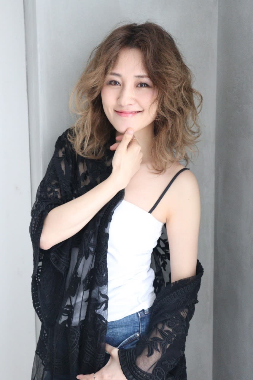 BRAVE福岡 天神店【ブレイブフクオカ テンジンテン】のスタイル紹介。BRAVE福岡 天神店×ロング