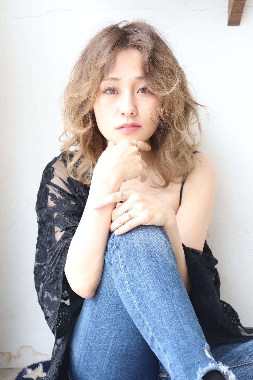 BRAVE福岡 天神店【ブレイブフクオカ テンジンテン】のスタイル紹介。BRAVE福岡 天神店×ロング