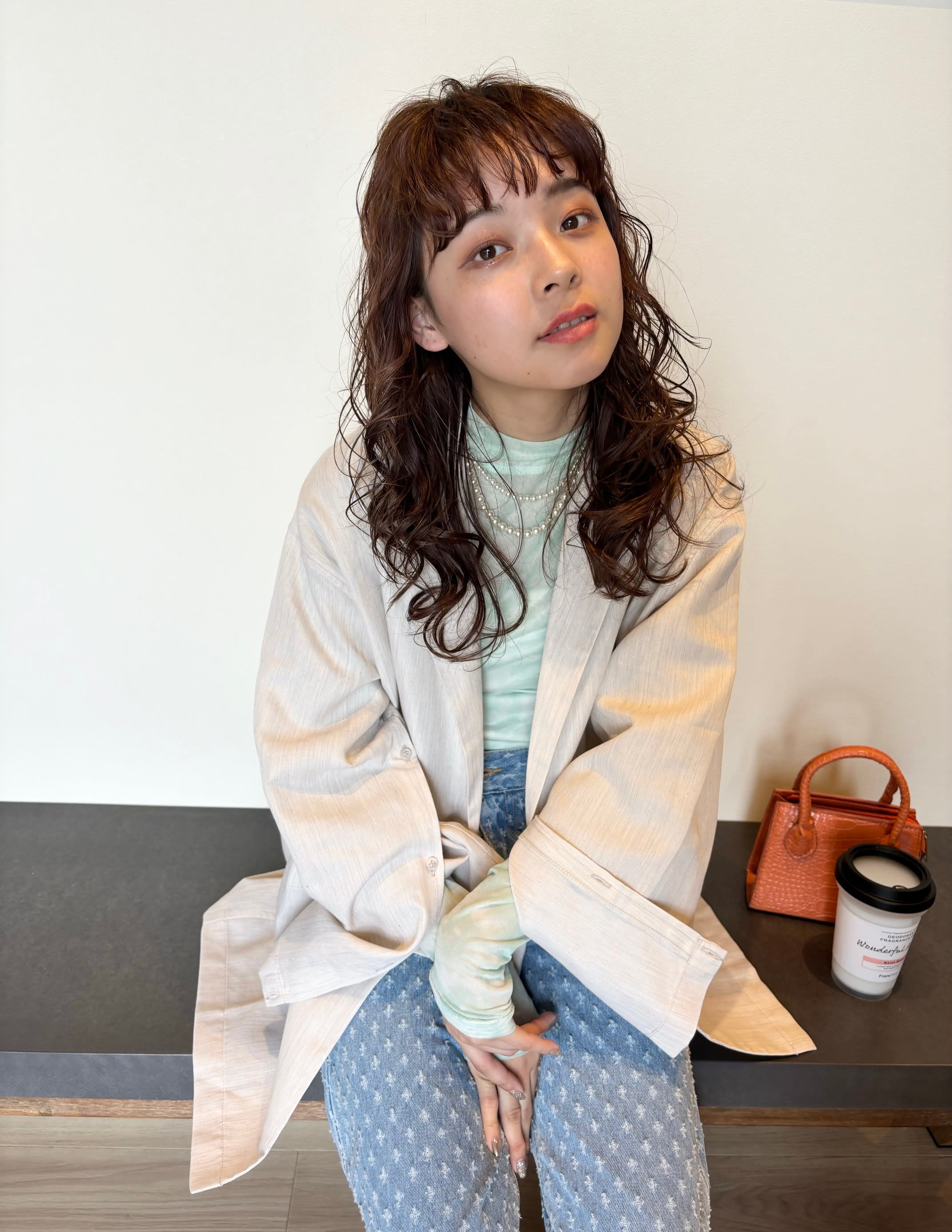 ann EYES 深井店【アンアイズ】のスタイル紹介。外国人風パーマ