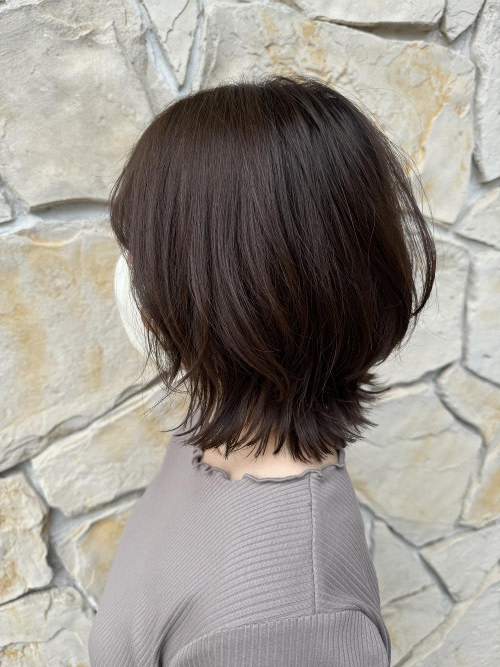 Hair Make VaLo【ヘアメイク　ヴァロ】のスタイル紹介。外はねショート