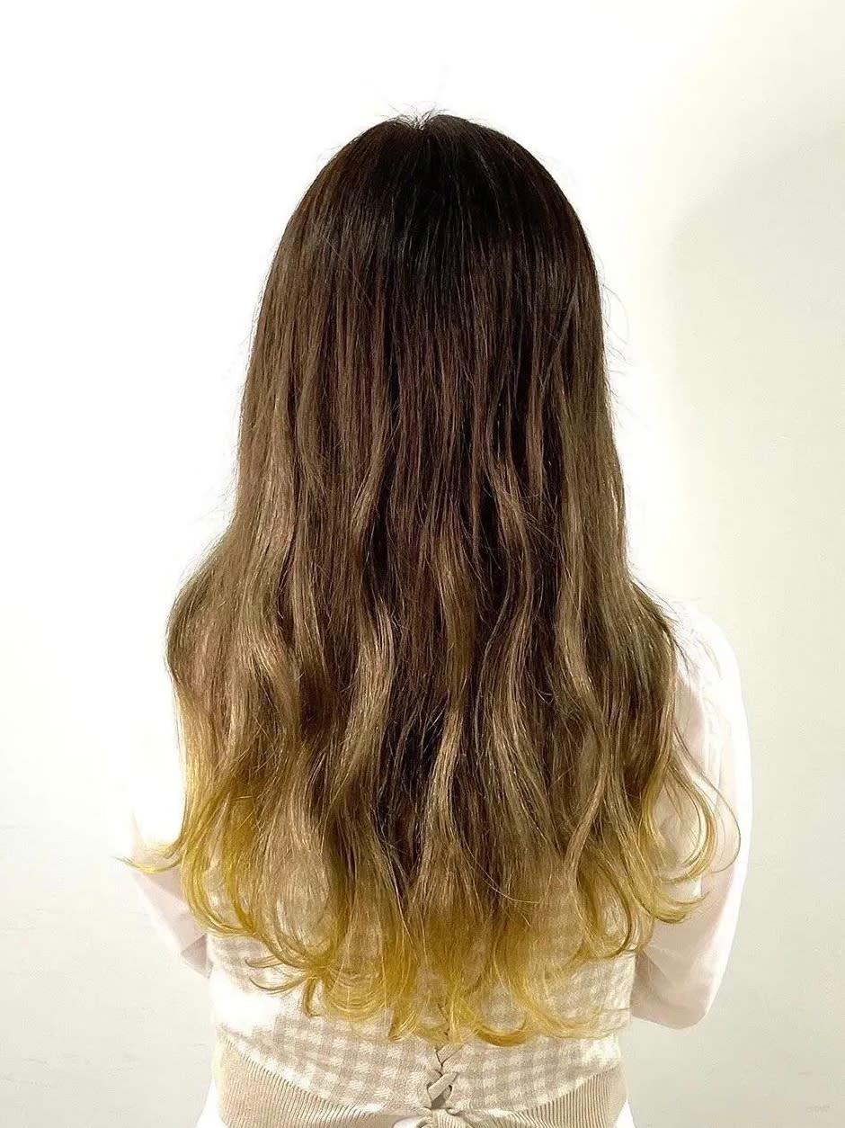 Rosa..5Hair【ロサ ファイブヘアー】のスタイル紹介。黄色裾カラー