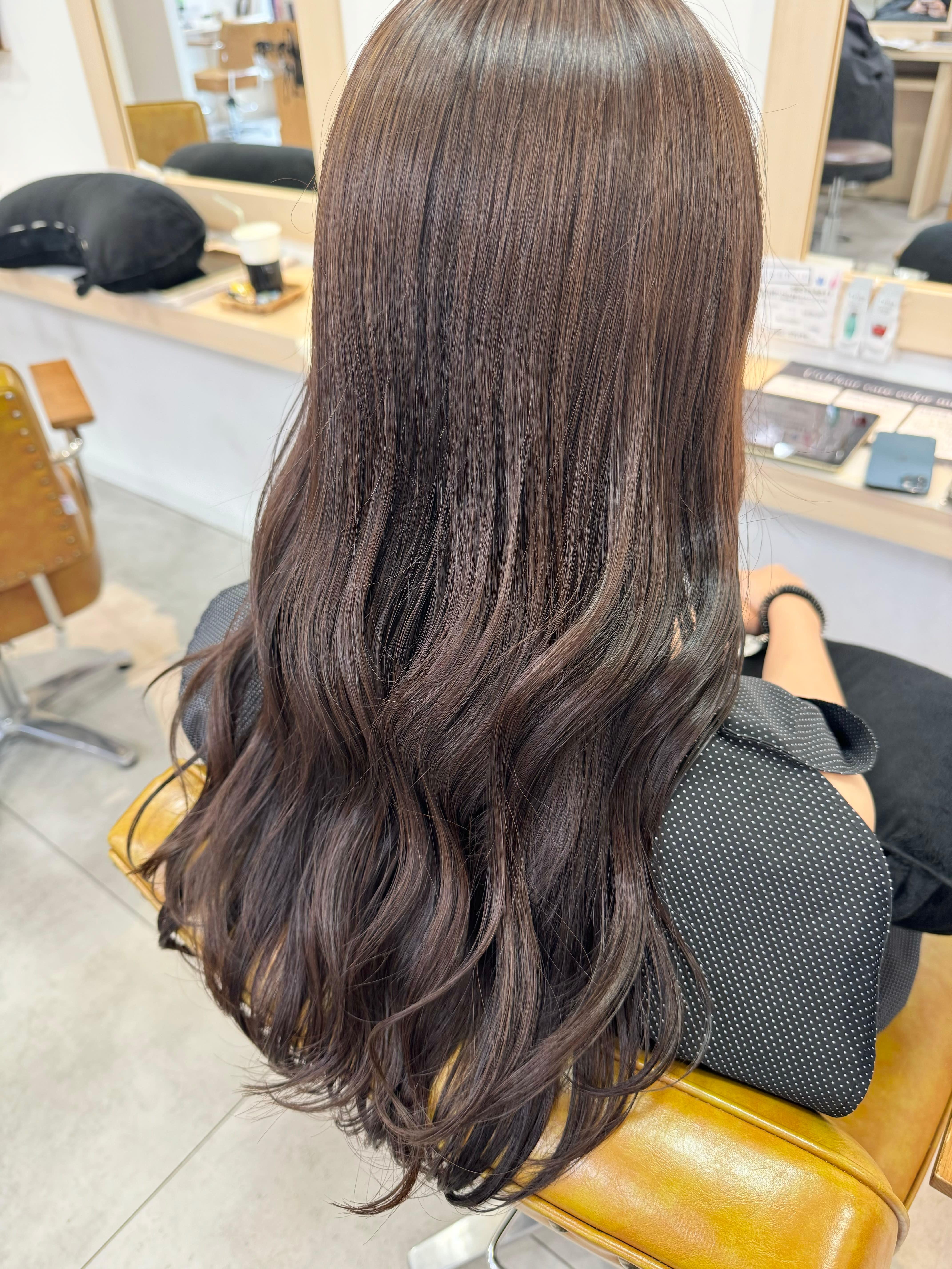 アンフレール【アンフレール】のスタイル紹介。明るめグレージュ/Hikari