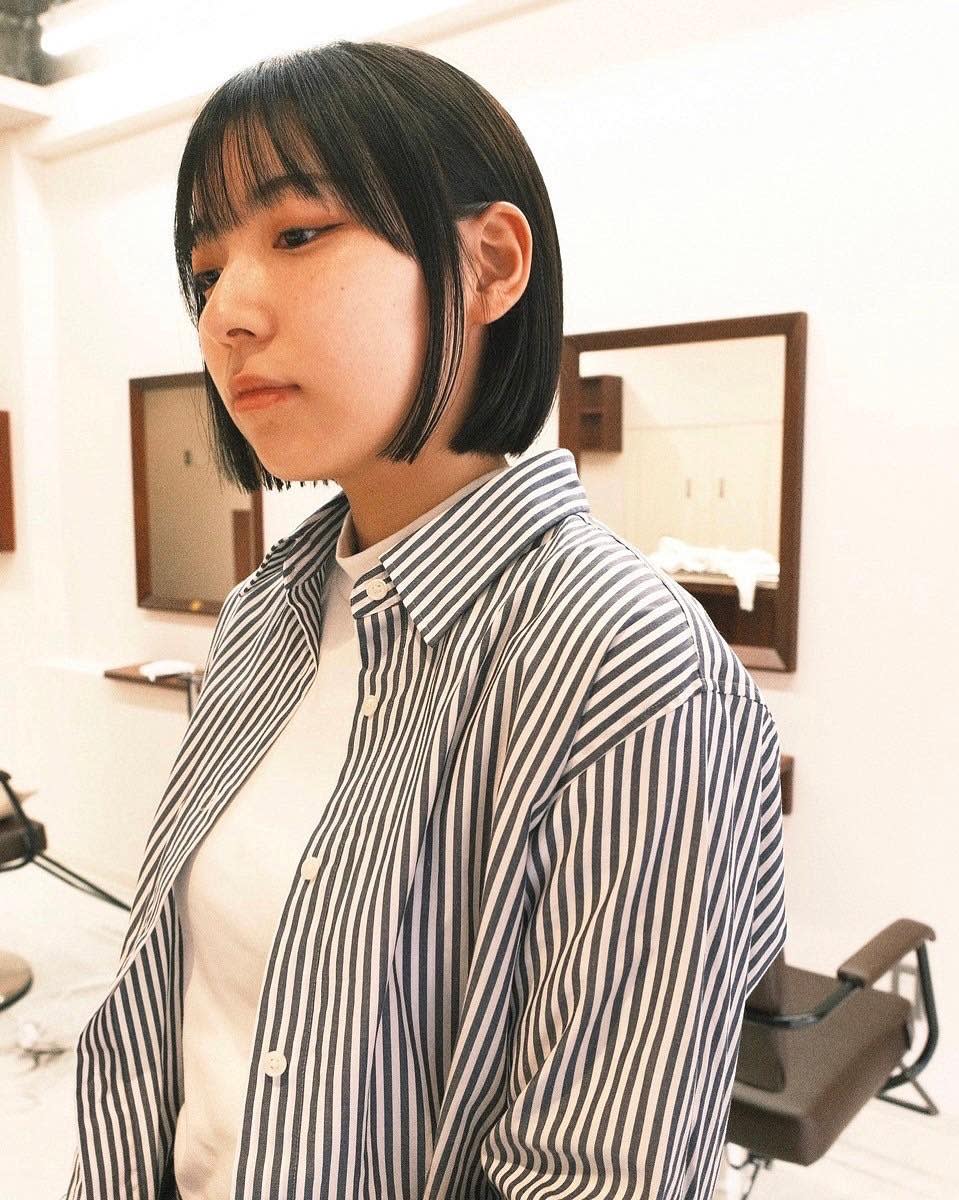 Look at【ルック アット】のスタイル紹介。【Look at】グレージュアッシュミントアッシュボブ