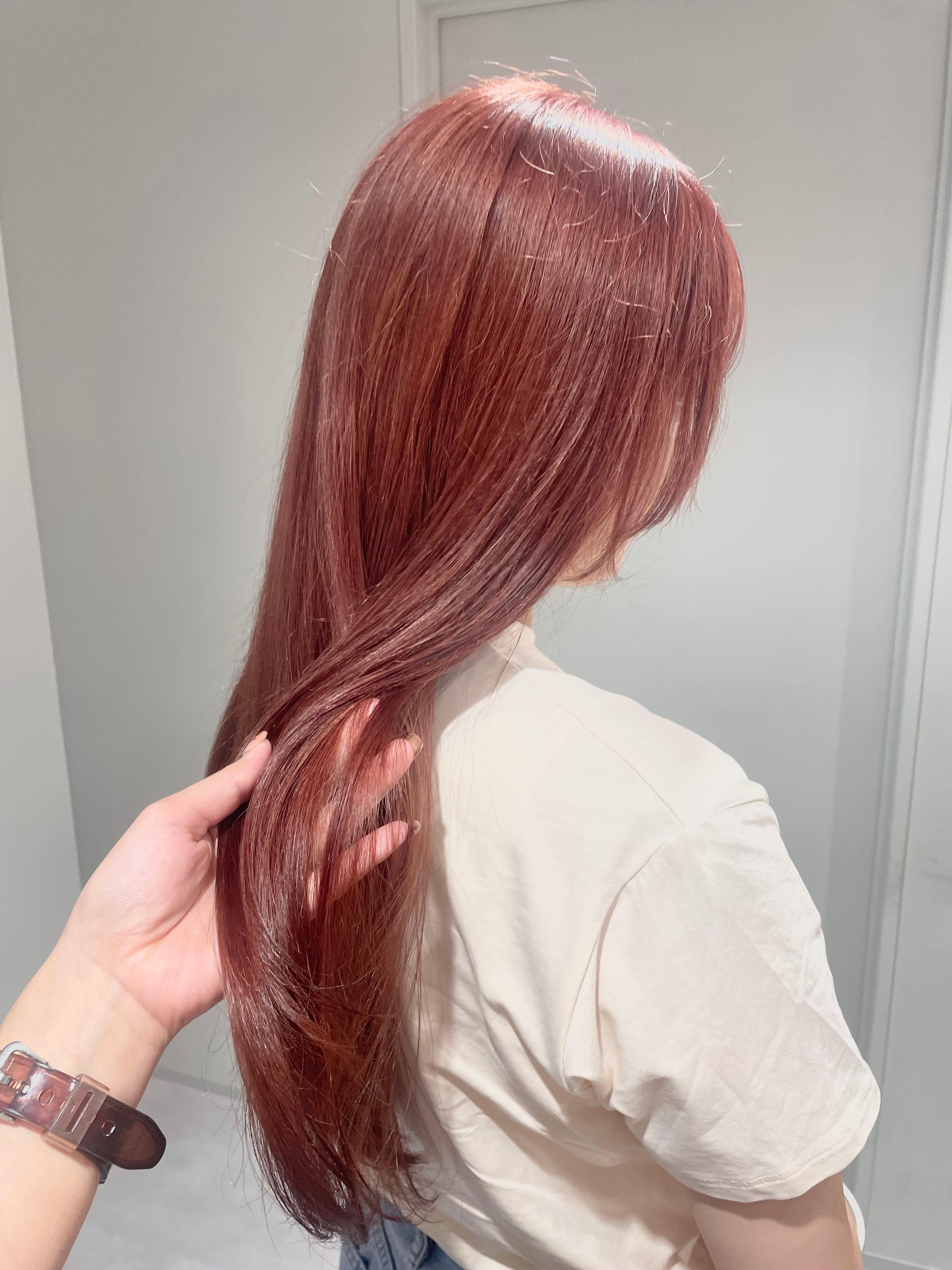 トリートヘアデザイン 新浦安店【トリート ヘア デザイン シンウラヤステン】のスタイル紹介。柔らかピンクベージュ