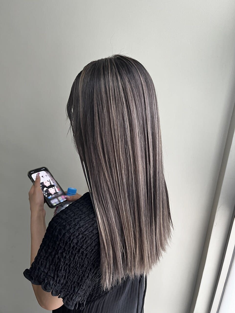 hair design Norm【ヘアデザインノーム】のスタイル紹介。ハイライトカラー