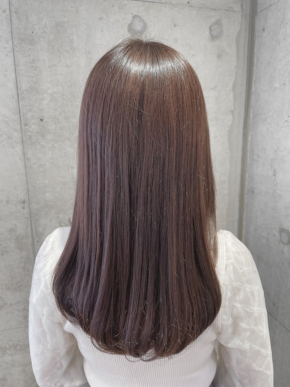 流山おおたかの森駅西口の美容室 Livin by afloat【リビンバイアフロート】【ナガレヤマオオタカノモリエキニシグチノビヨウシツ リビンバイアフロート】のスタイル紹介。透明感カラー艶髪暖色カラーチェリーピンク　おおたかの森　　