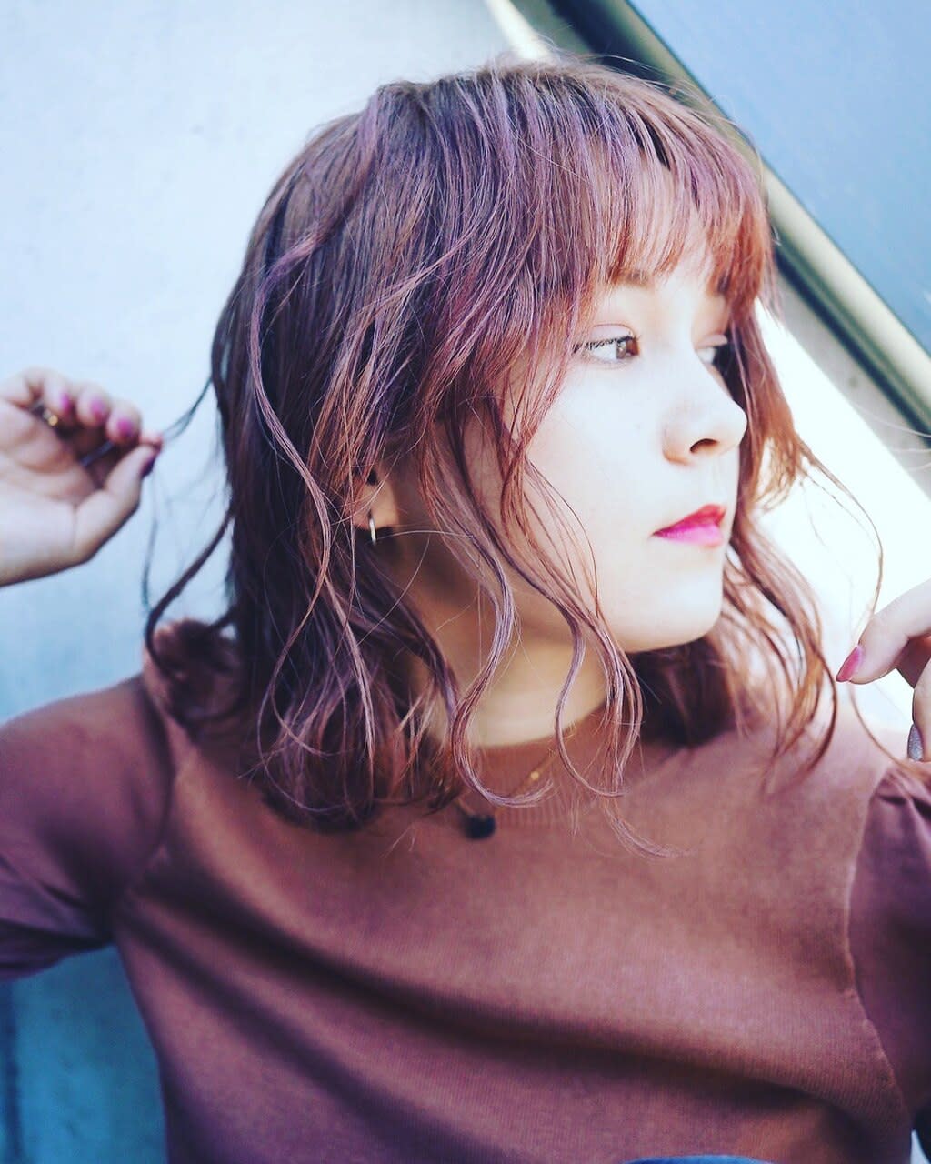 ami by Absolute 新宿【アミバイアブソシンジュク】のスタイル紹介。顔まわりにレイヤー入ったミディアム！ちゃんと小顔になるカット