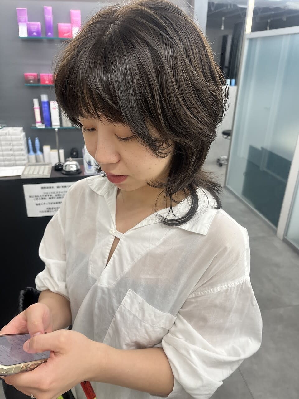 BOW【ボウ】のスタイル紹介。透明感を引き出すハイライト×レイヤーカット