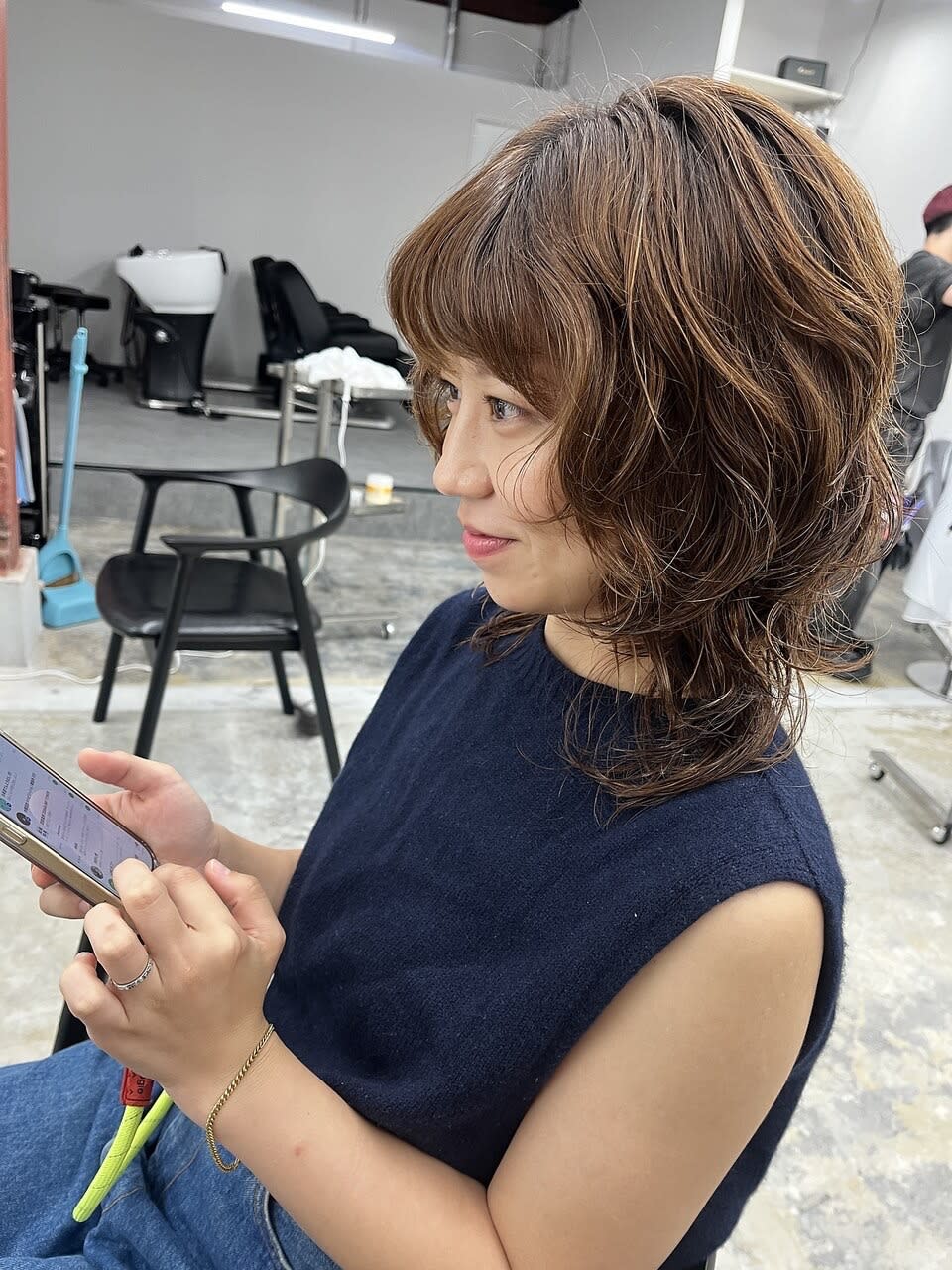 BOW【ボウ】のスタイル紹介。レイヤーカット×パーマ