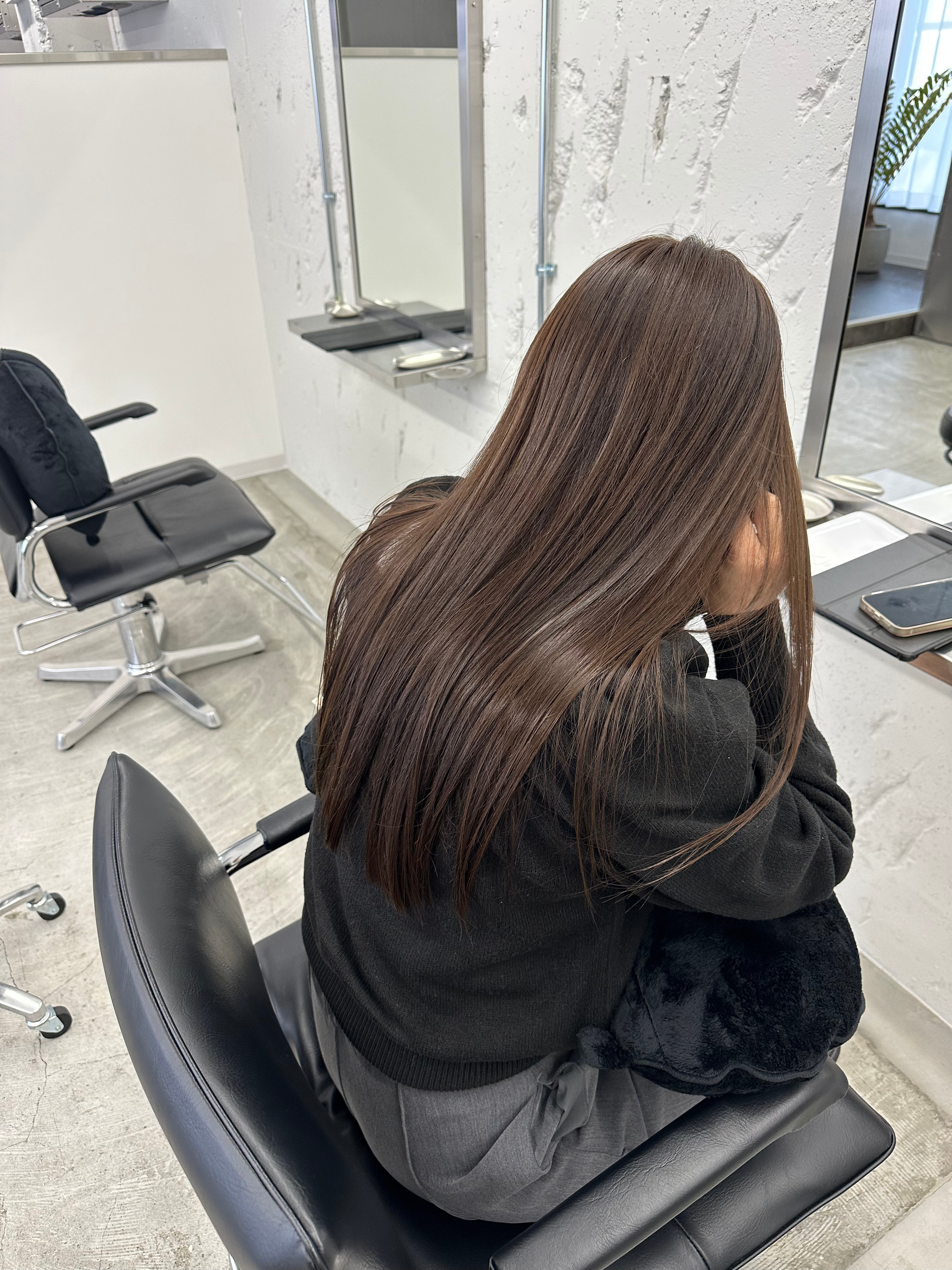 PLAY【プレイ】のスタイル紹介。艶カラー