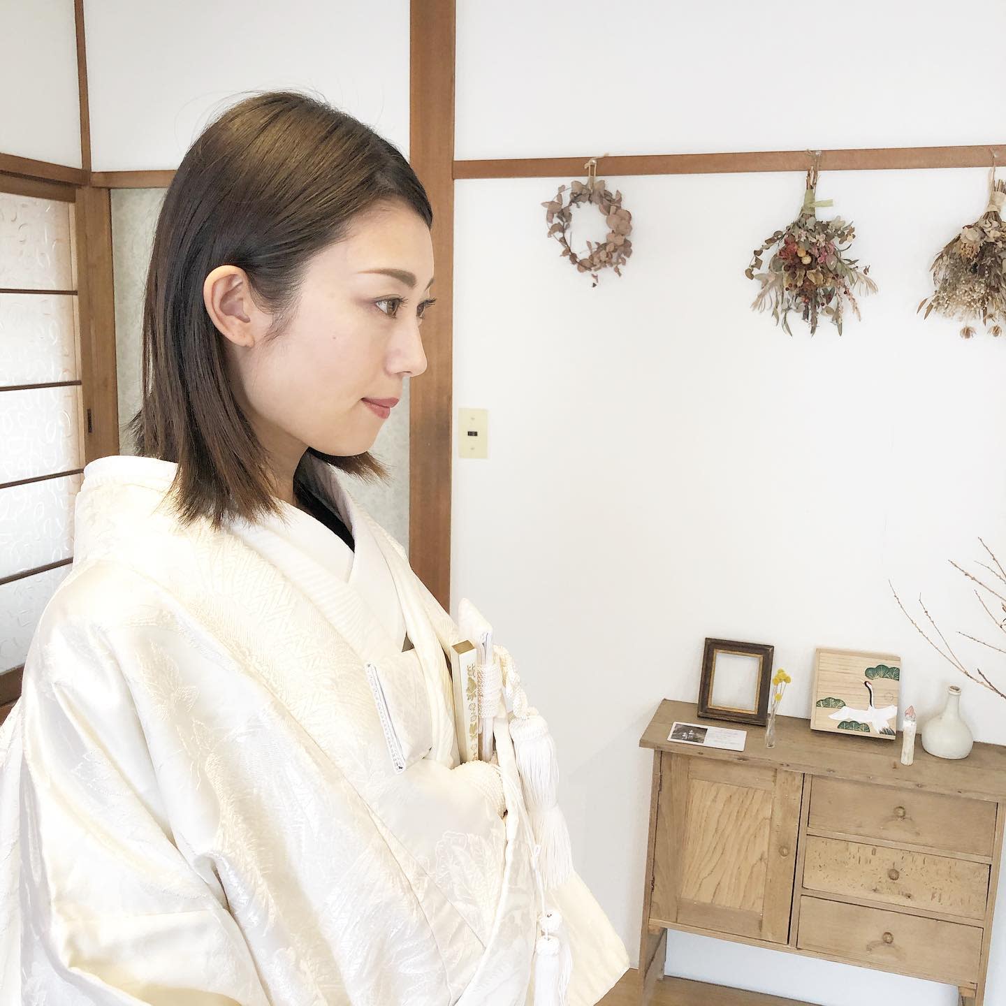 美粧花紋 bisoukamon【ビソウカモン】のスタイル紹介。美粧花紋 bisoukamon×ミディアム