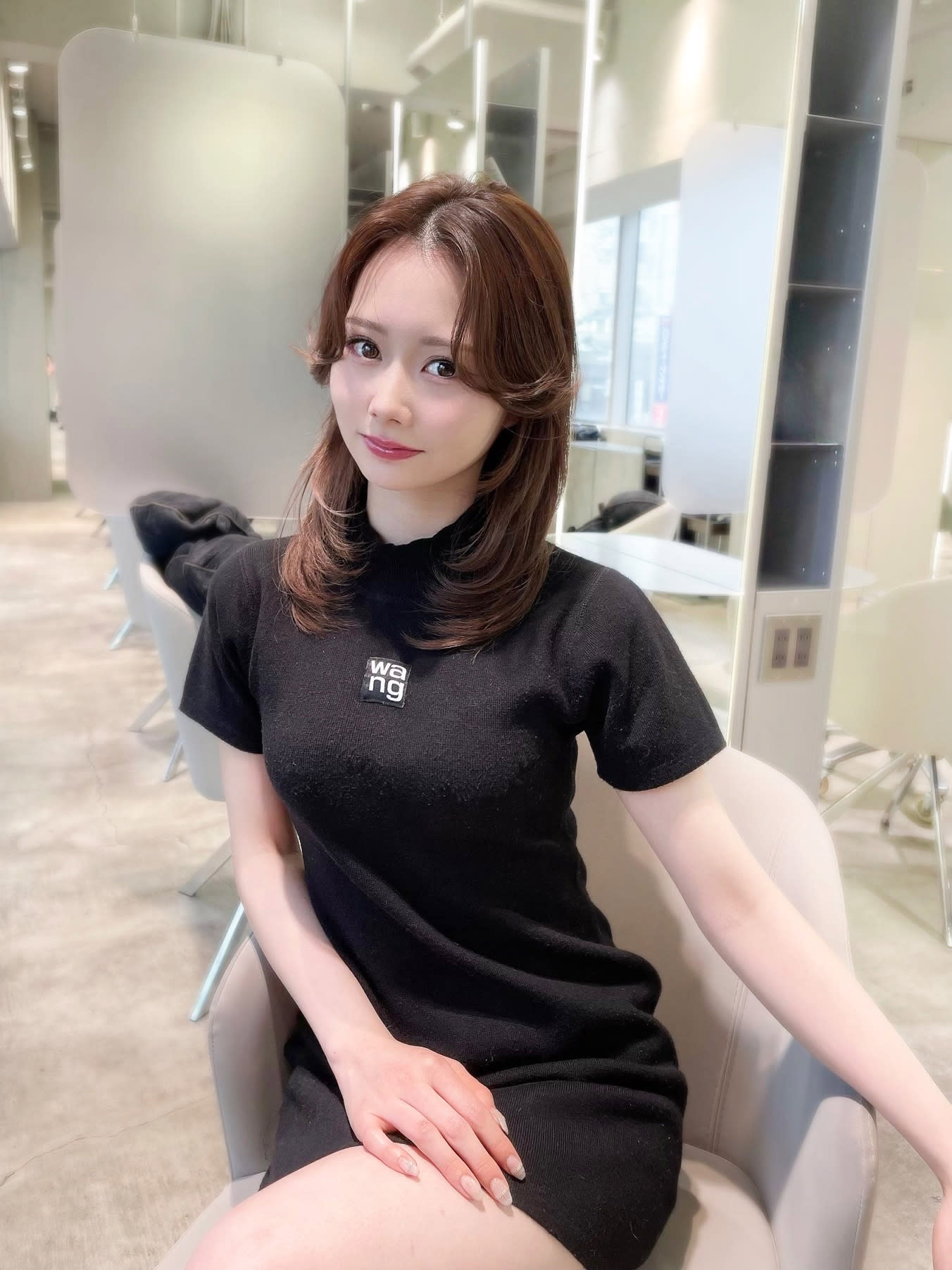 xena【ジーナ】【ジーナ】のスタイル紹介。xena【ジーナ】×ロング