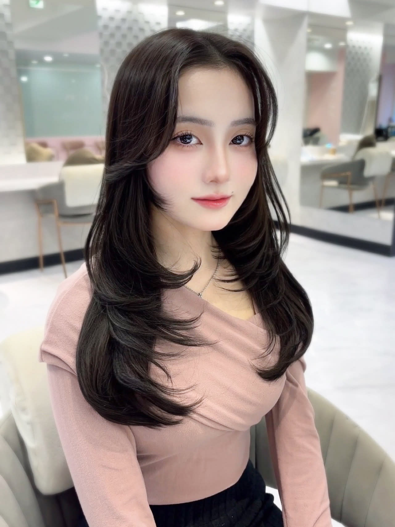 xena【ジーナ】【ジーナ】のスタイル紹介。xena【ジーナ】×ロング