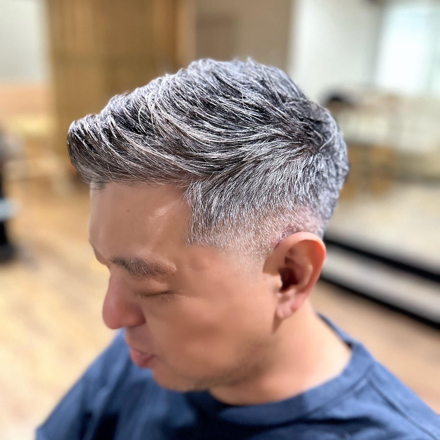 ASOBI hair design【アソビヘアデザイン】のスタイル紹介。フェザーアップ×フェード