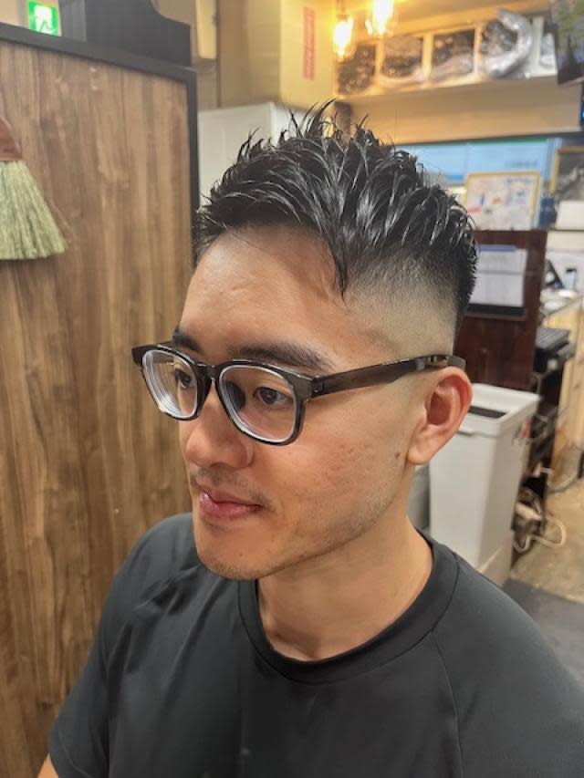KINGMAN BARBER田町【キングマンバーバータマチ】のスタイル紹介。スキンフェードスタイル