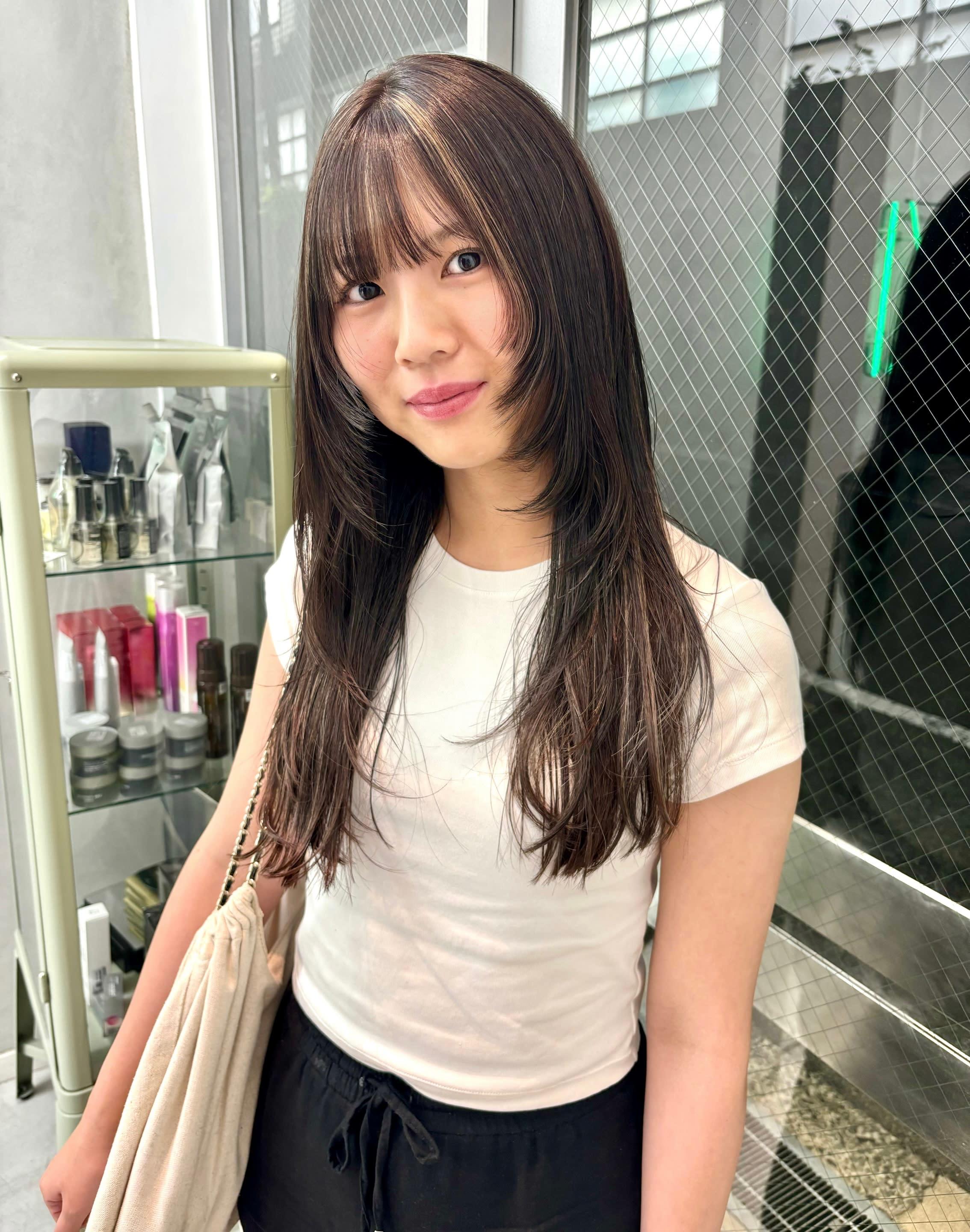 KIPI【キピ】のスタイル紹介。【KARIN】ロングレイヤー×ハイライトカラー