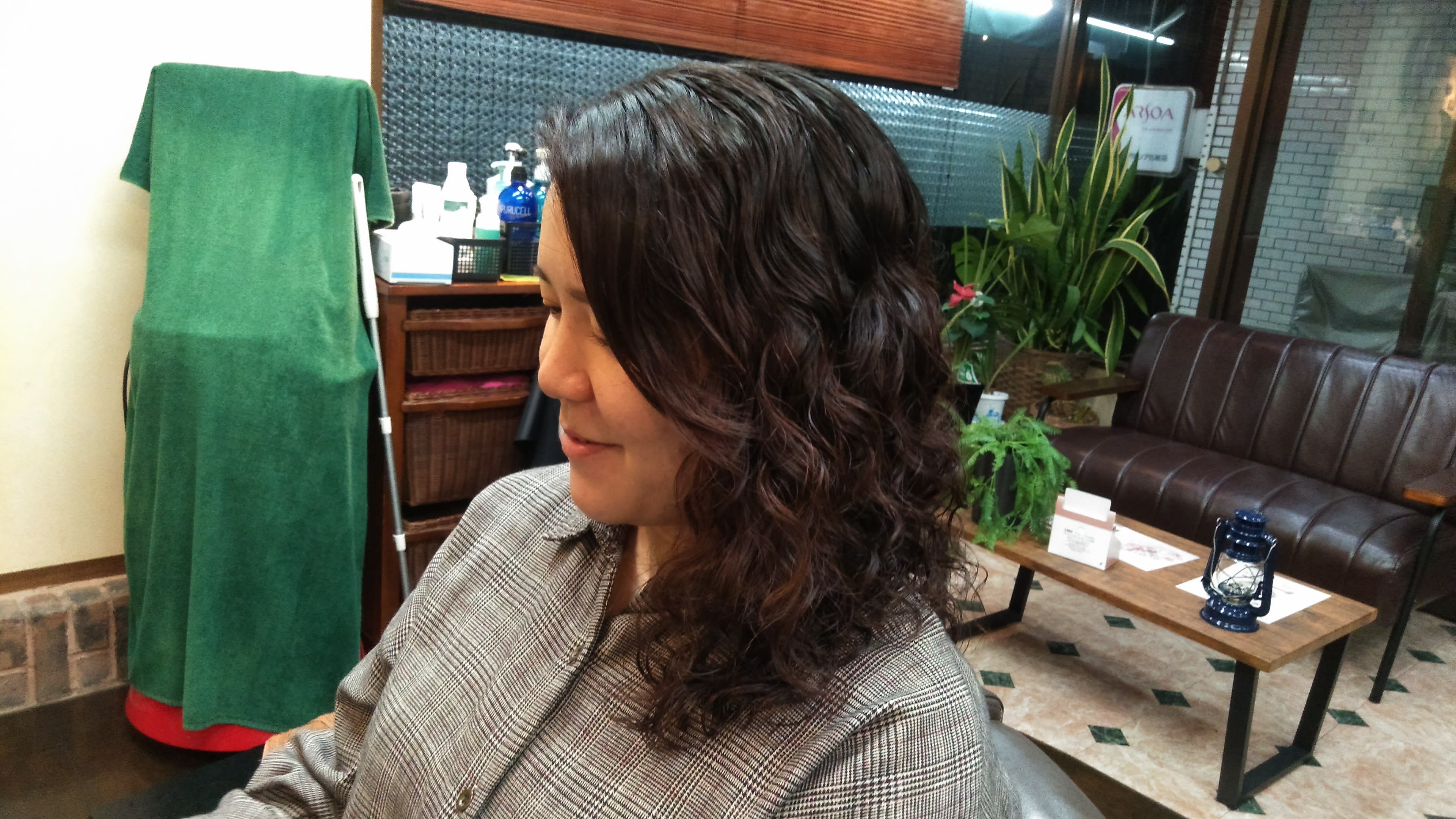 美容室 HIGURASHI 2nd【ビヨウシツ　ヒグラシ　セカンド】のスタイル紹介。おしゃれ、ウェーブ