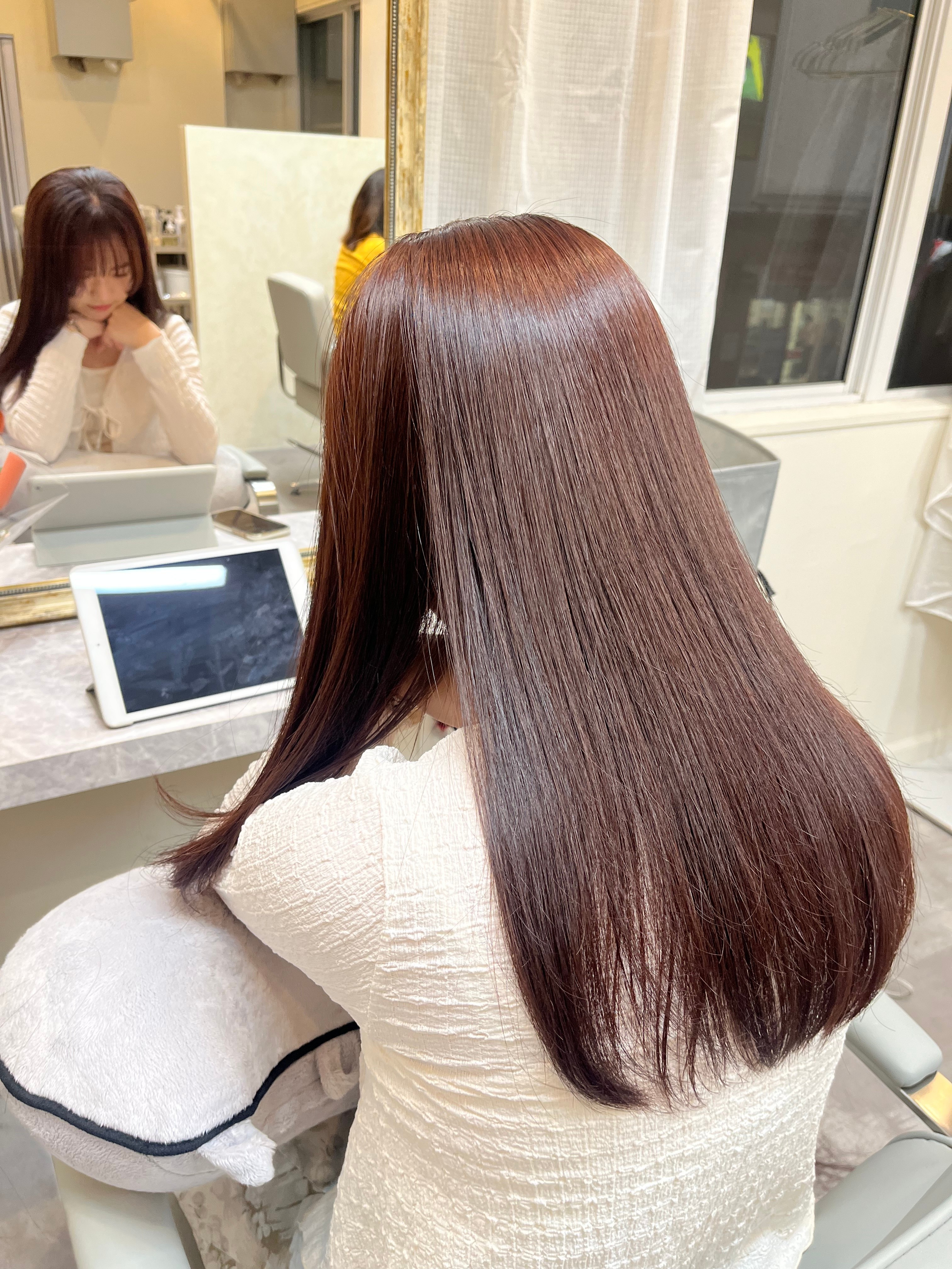 Charme【シャルム】のスタイル紹介。艶髪ストレート×ピンクブラウン