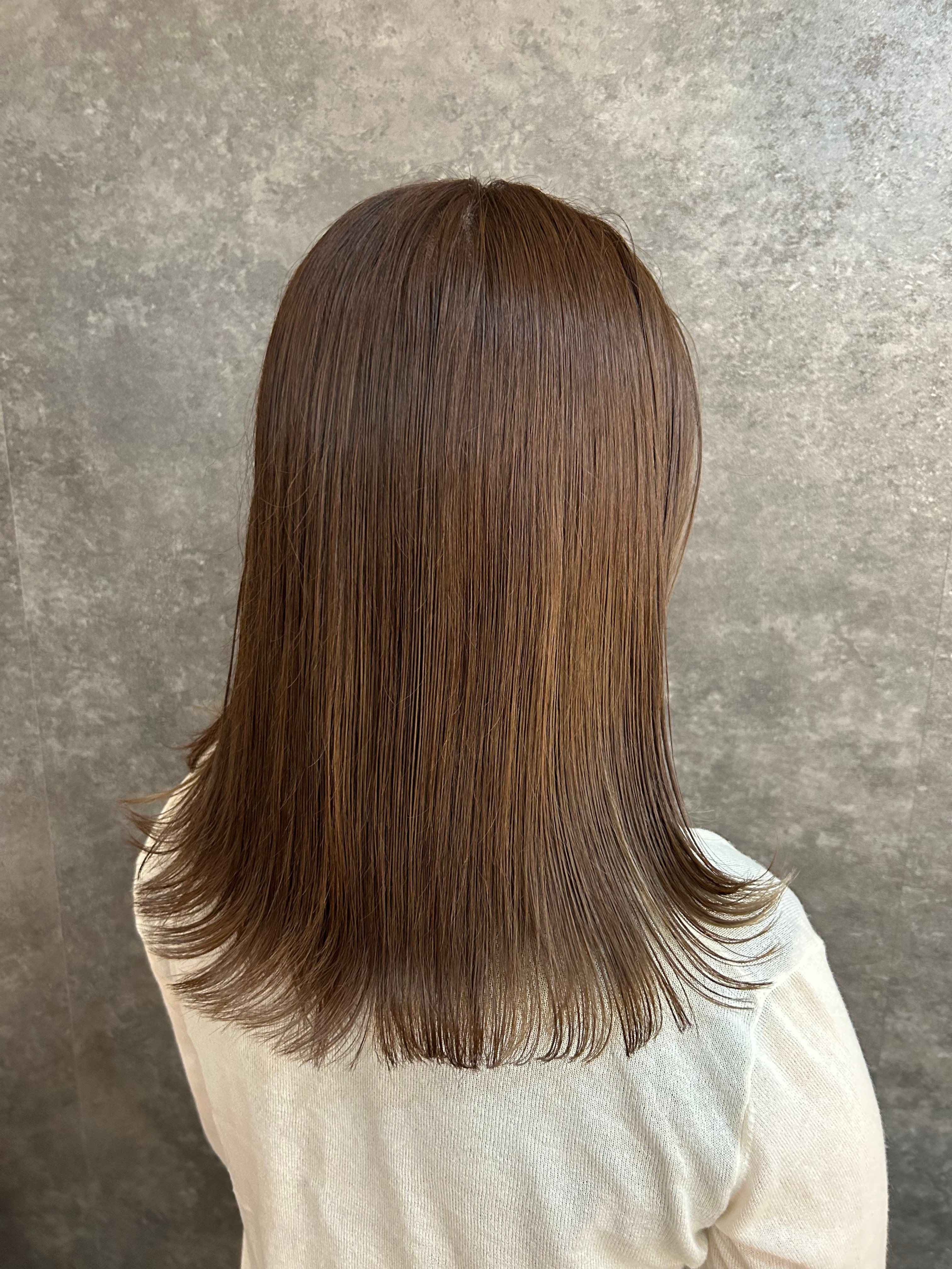 amberl【アンバール】のスタイル紹介。外ハネミディアムボブ